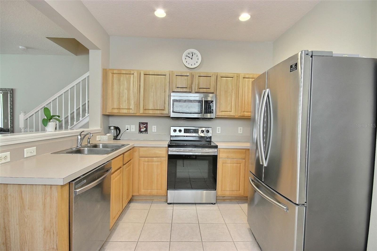 Townhouse at 8238 72ND ST E, BRADENTON, photo 4 of 25