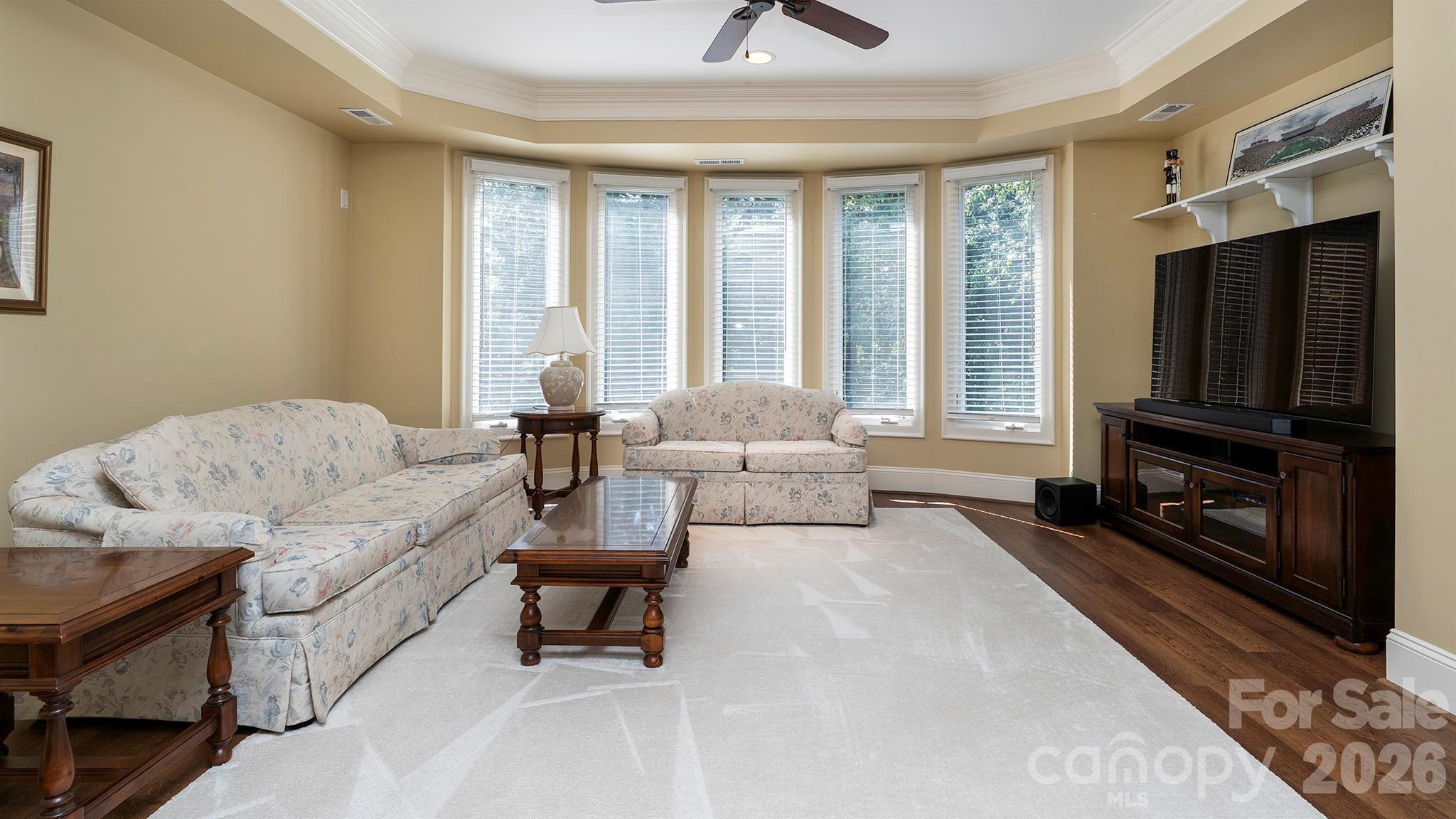 Flex room... - 7786 Chapel Creek Drive, Denver
