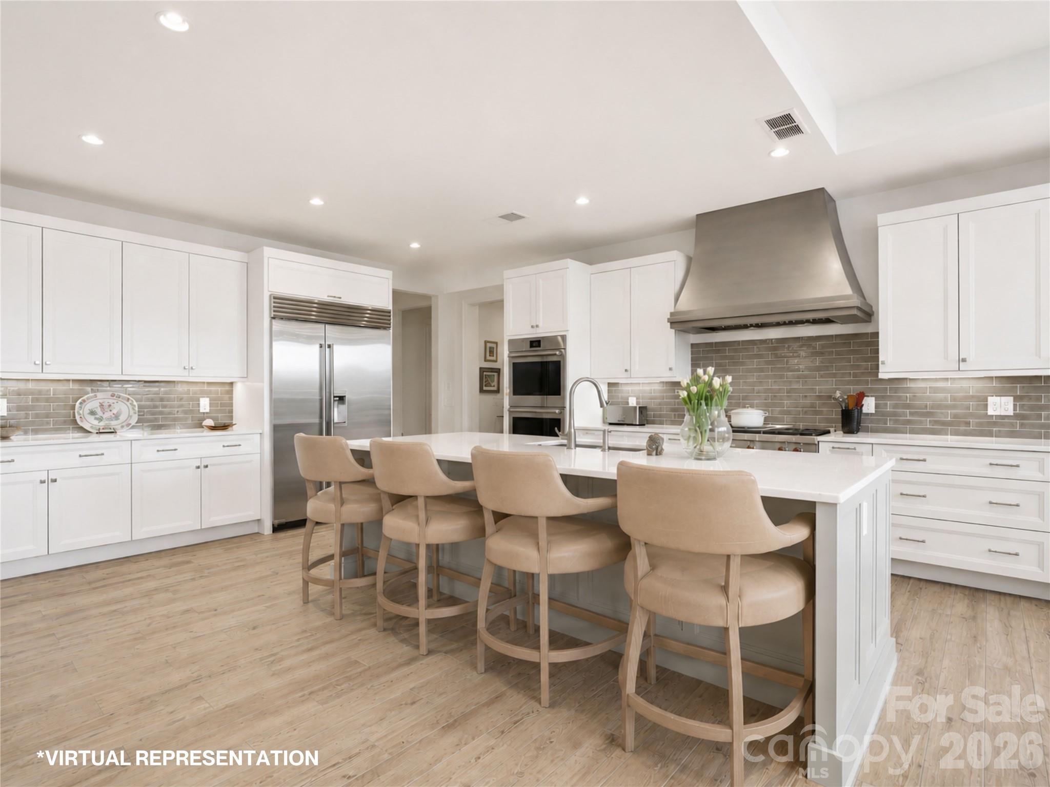 Condominium at 130 Cherokee Road, Charlotte, photo 15 of 48