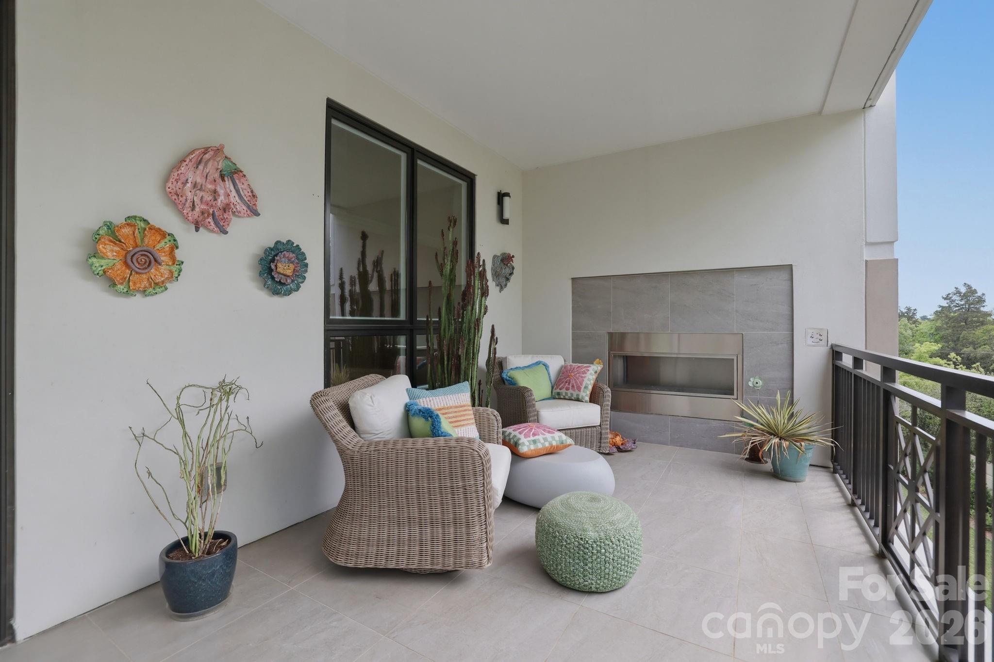 Condominium at 130 Cherokee Road, Charlotte, photo 24 of 48