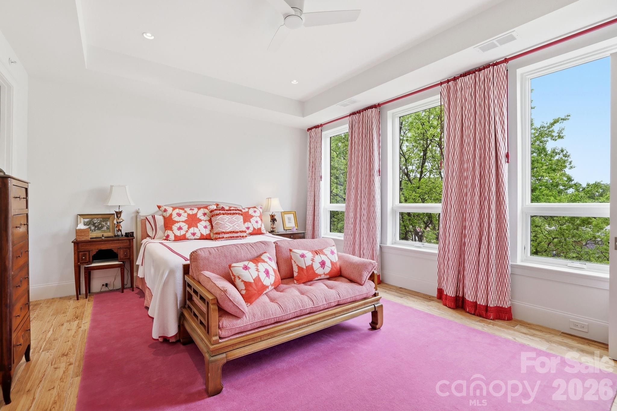 Condominium at 130 Cherokee Road, Charlotte, photo 30 of 48