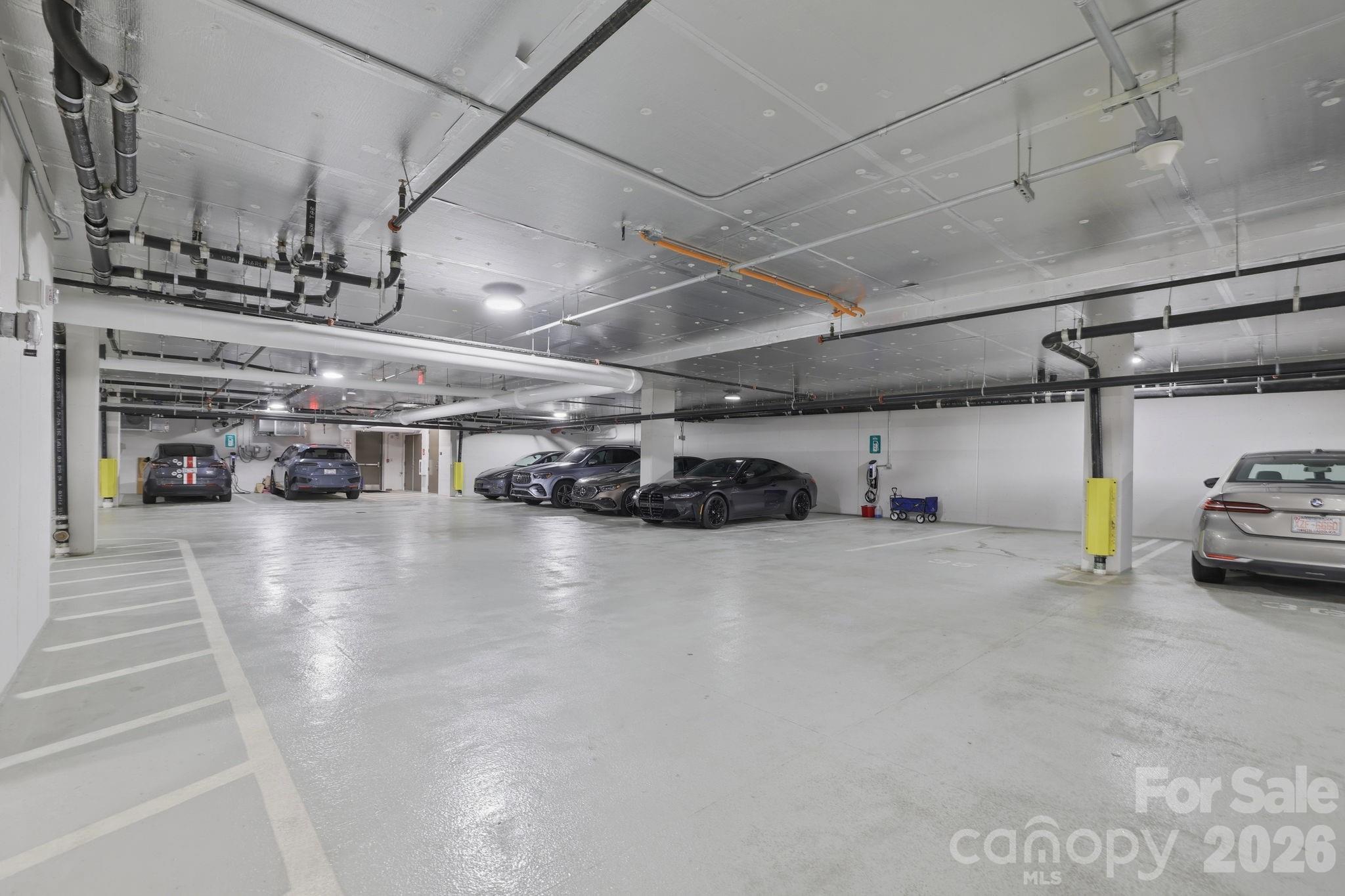 Condominium at 130 Cherokee Road, Charlotte, photo 47 of 48