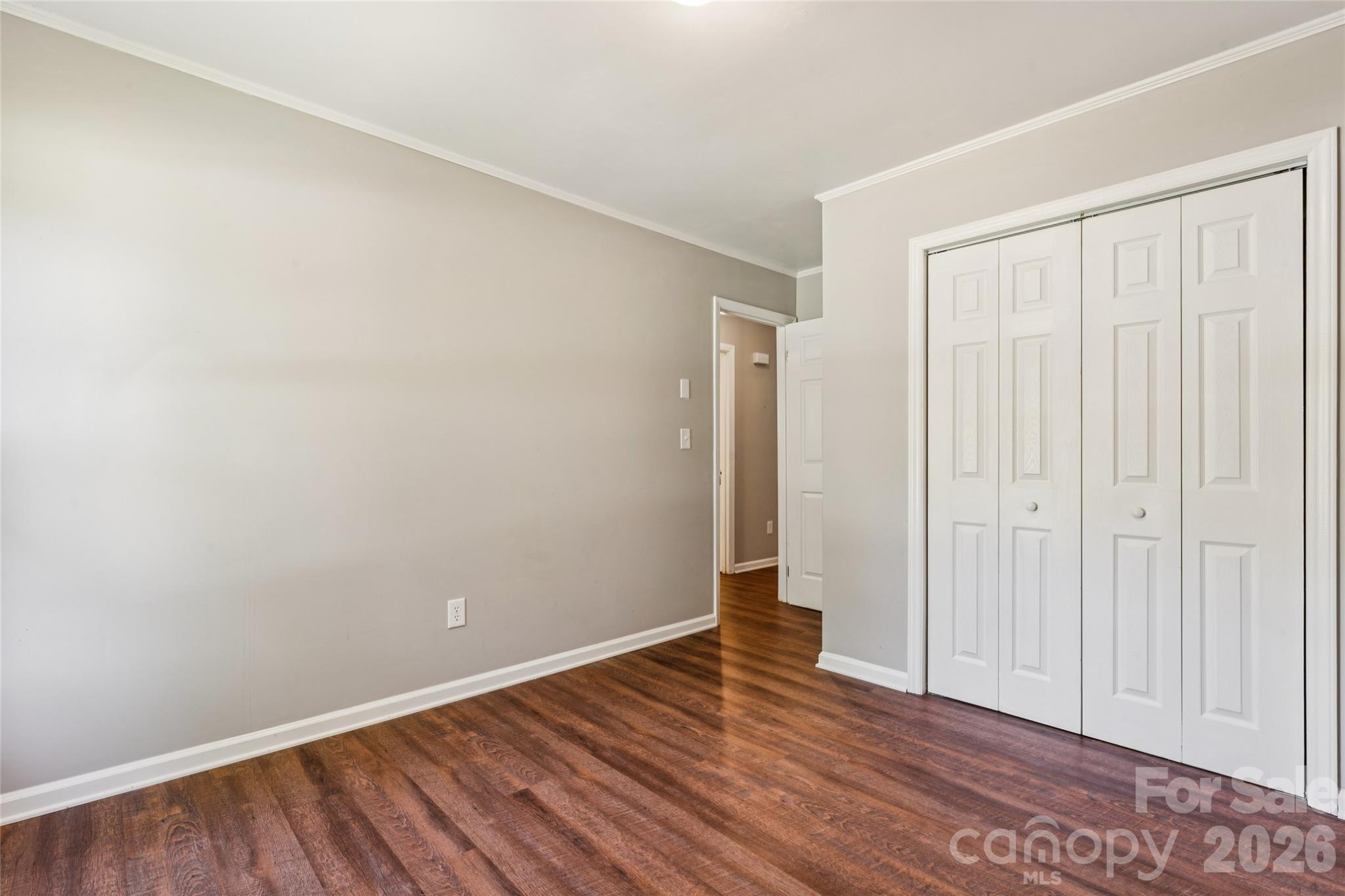 Single Family Residence at 611 Woodland Drive, Rockwell, photo 33 of 48