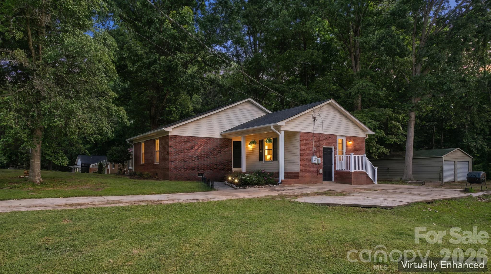 Single Family Residence at 611 Woodland Drive, Rockwell, photo 38 of 48