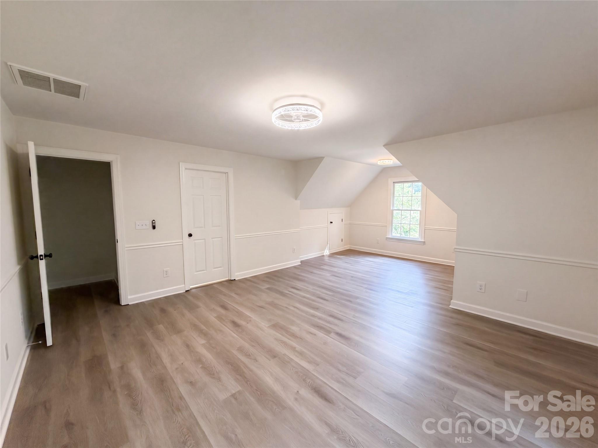 Single Family Residence at 12209 Willingdon Road, Huntersville, photo 3 of 77