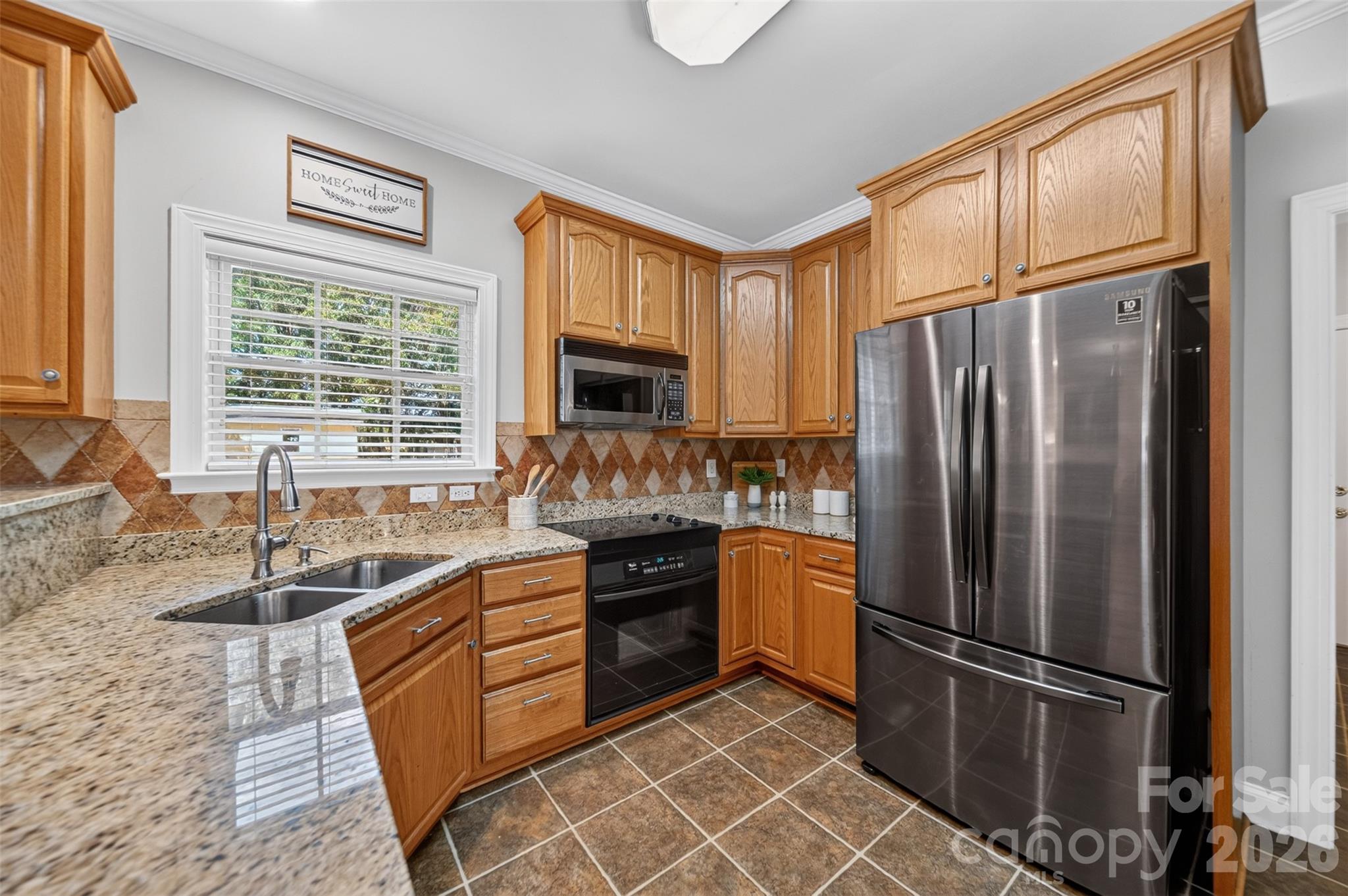 Single Family Residence at 4043 Thompson Road, Lancaster, photo 14 of 38