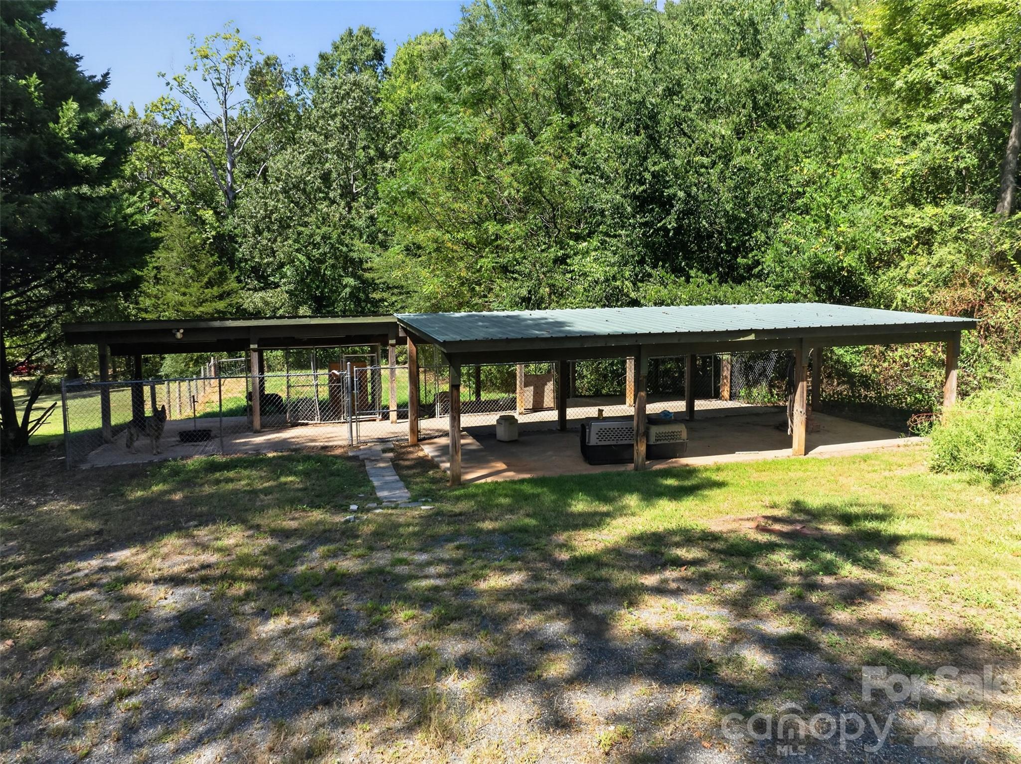 Pole Barn - 4043 Thompson Road, Lancaster