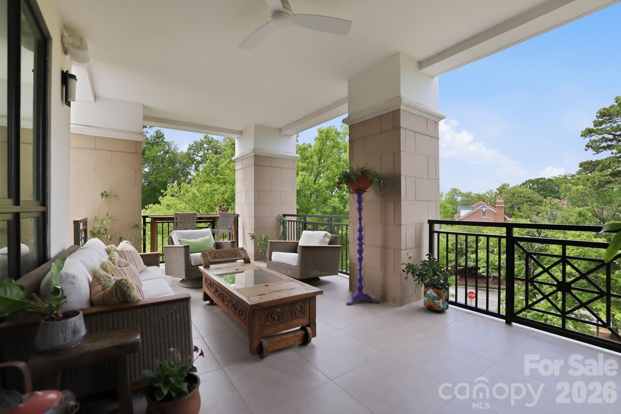 Condominium at 130 Cherokee Road, Charlotte, photo 12 of 48