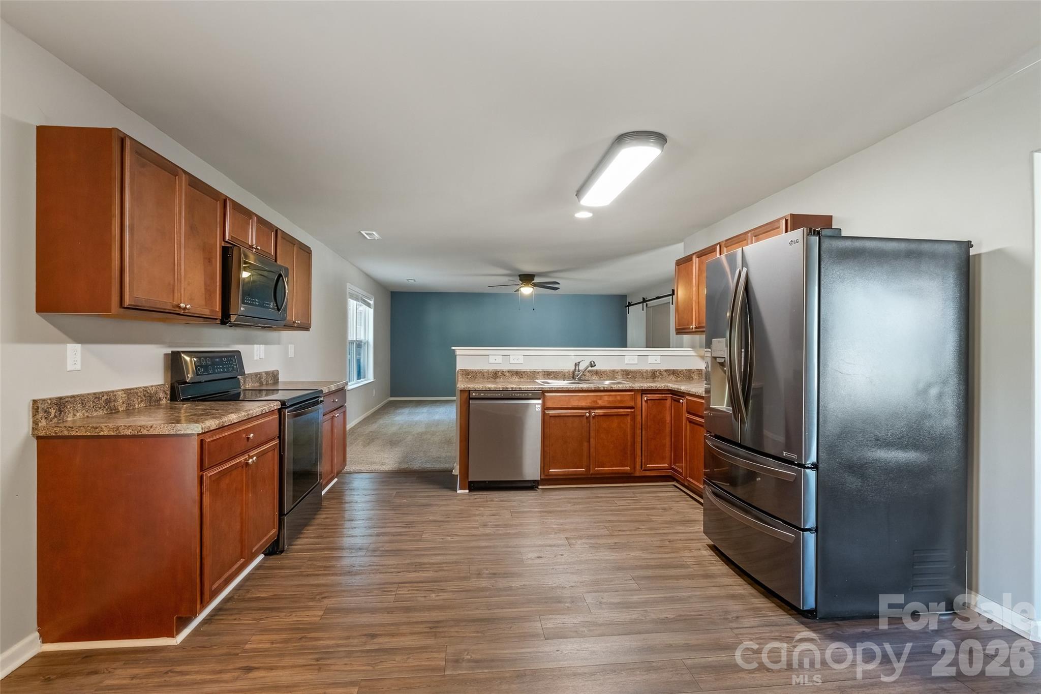 Single Family Residence at 5045 Ashley Place Drive, Bessemer City, photo 16 of 48
