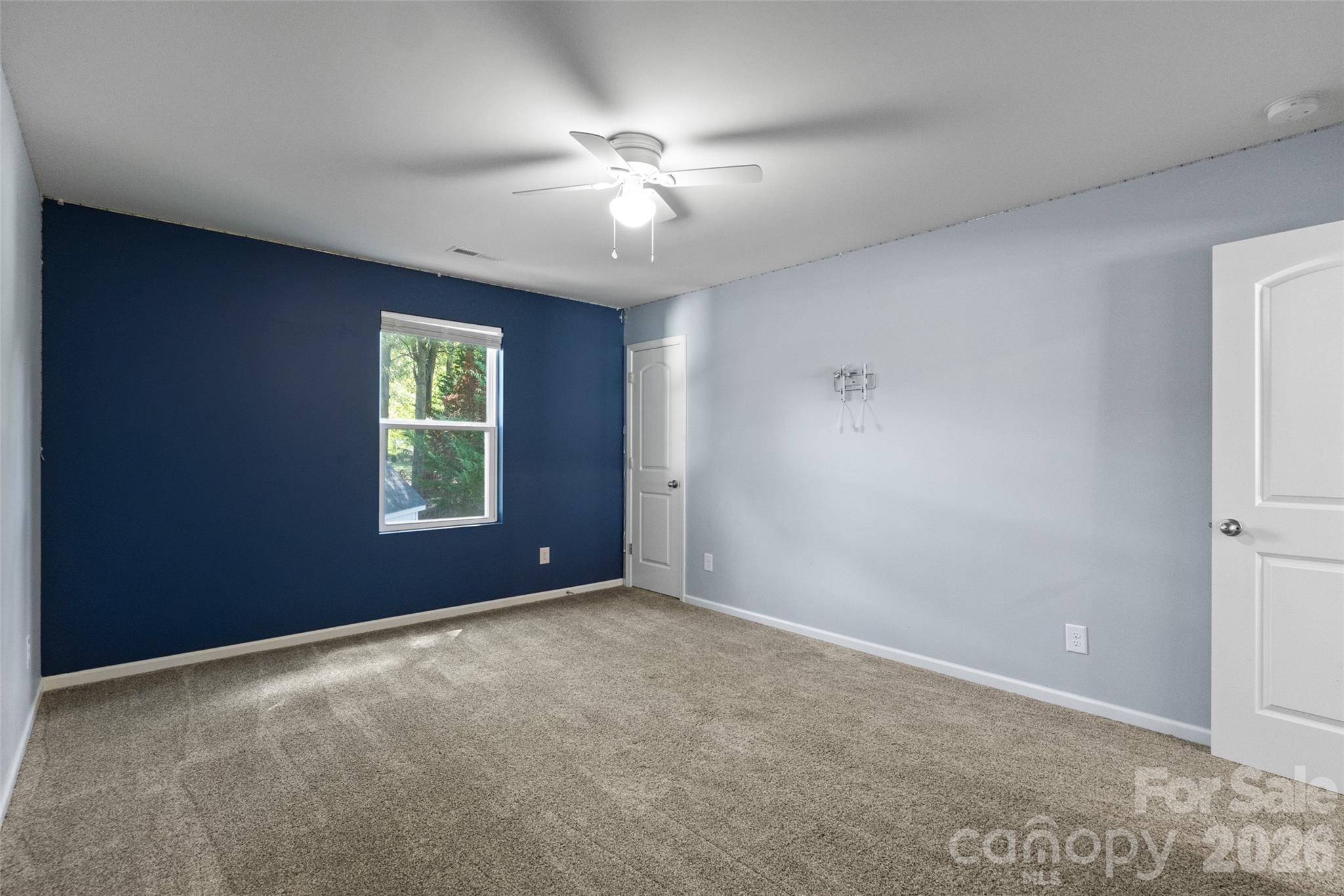 Single Family Residence at 5045 Ashley Place Drive, Bessemer City, photo 37 of 48
