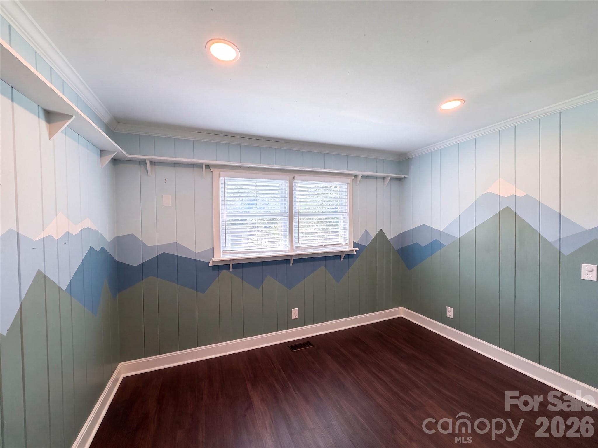 Single Family Residence at 5630 S New Hope Road, Belmont, photo 7 of 18