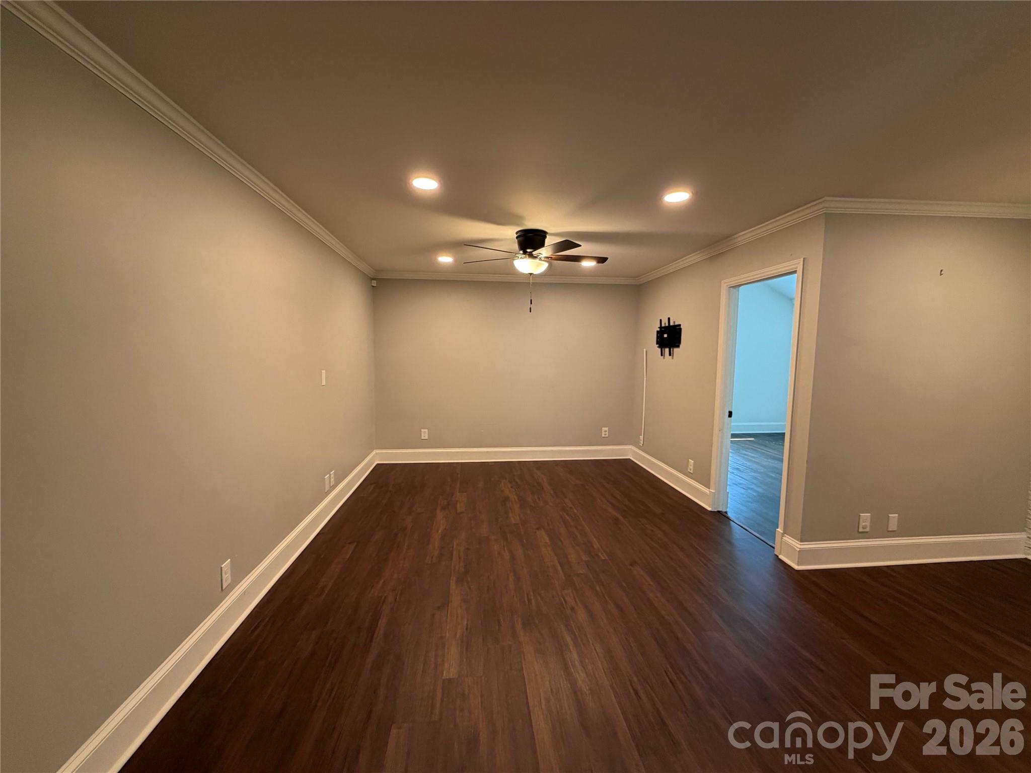 Single Family Residence at 5630 S New Hope Road, Belmont, photo 15 of 18