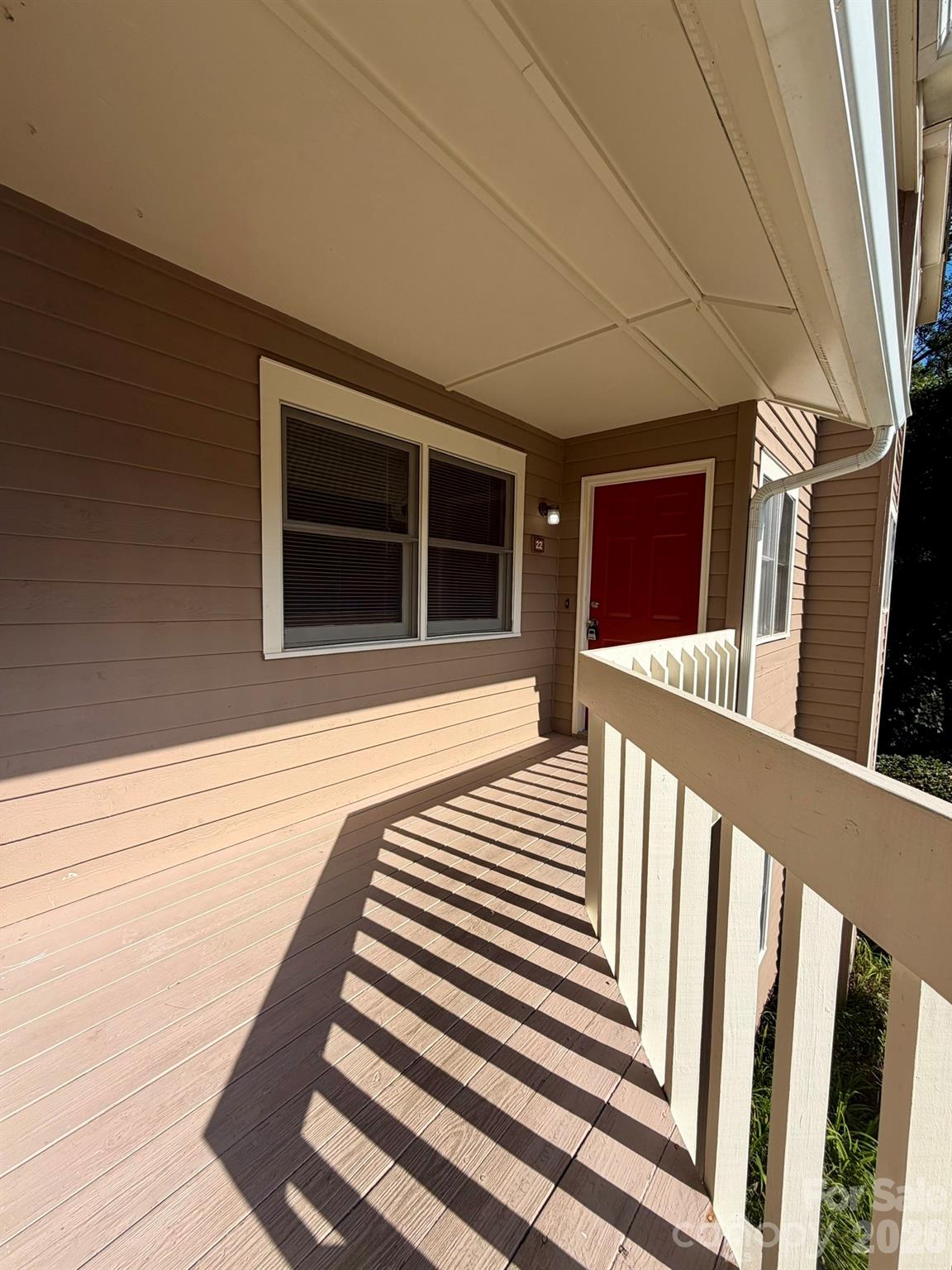 Condominium at 22 Willow Tree Run, Asheville, photo 2 of 45