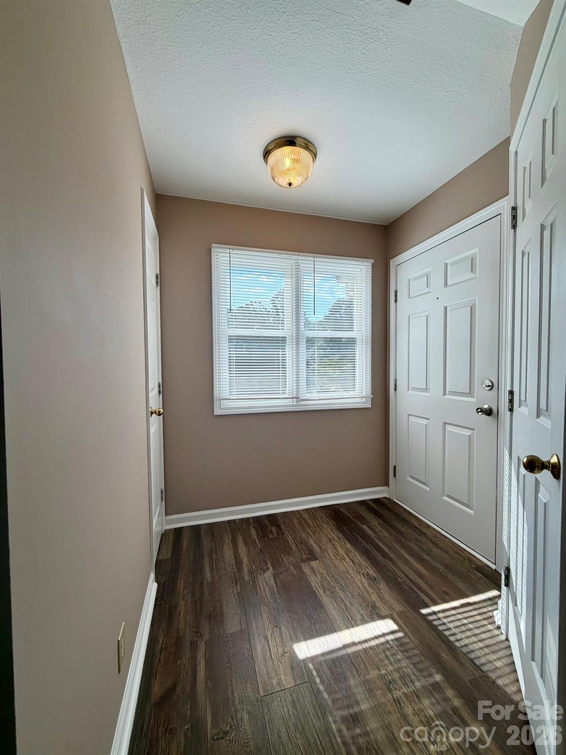 Condominium at 22 Willow Tree Run, Asheville, photo 5 of 45