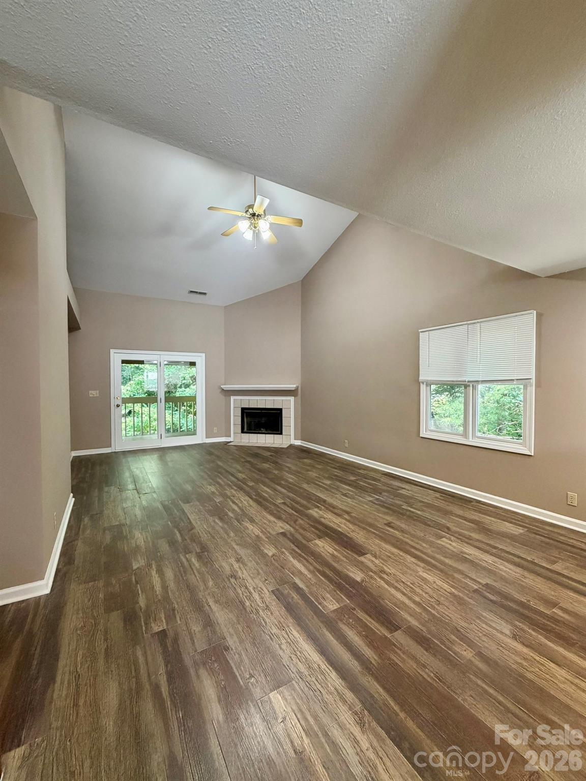 Condominium at 22 Willow Tree Run, Asheville, photo 6 of 45