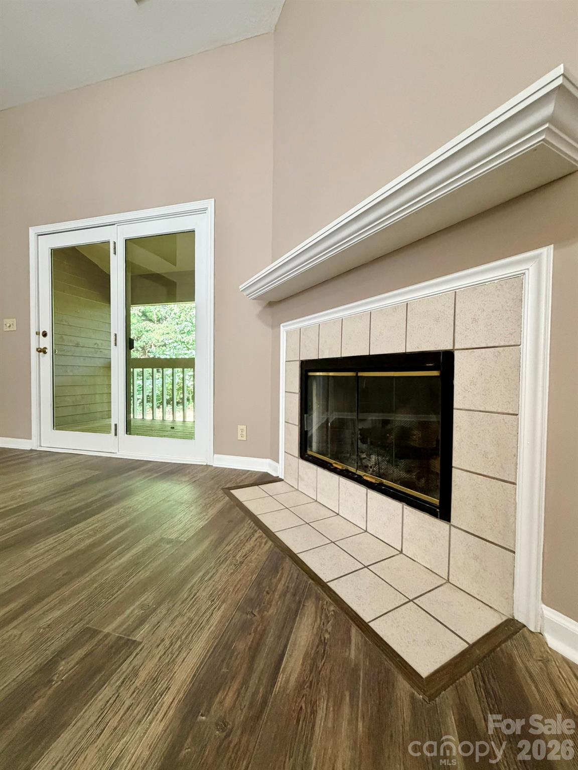 Condominium at 22 Willow Tree Run, Asheville, photo 8 of 45