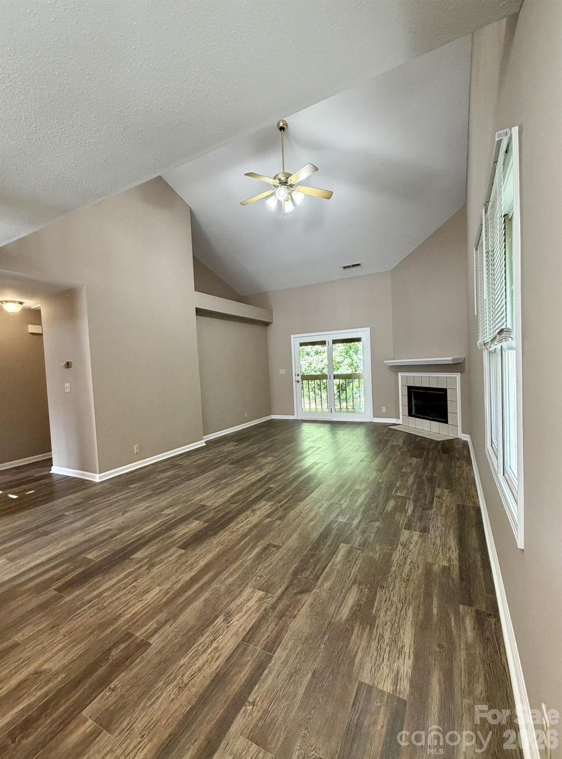 Condominium at 22 Willow Tree Run, Asheville, photo 9 of 45