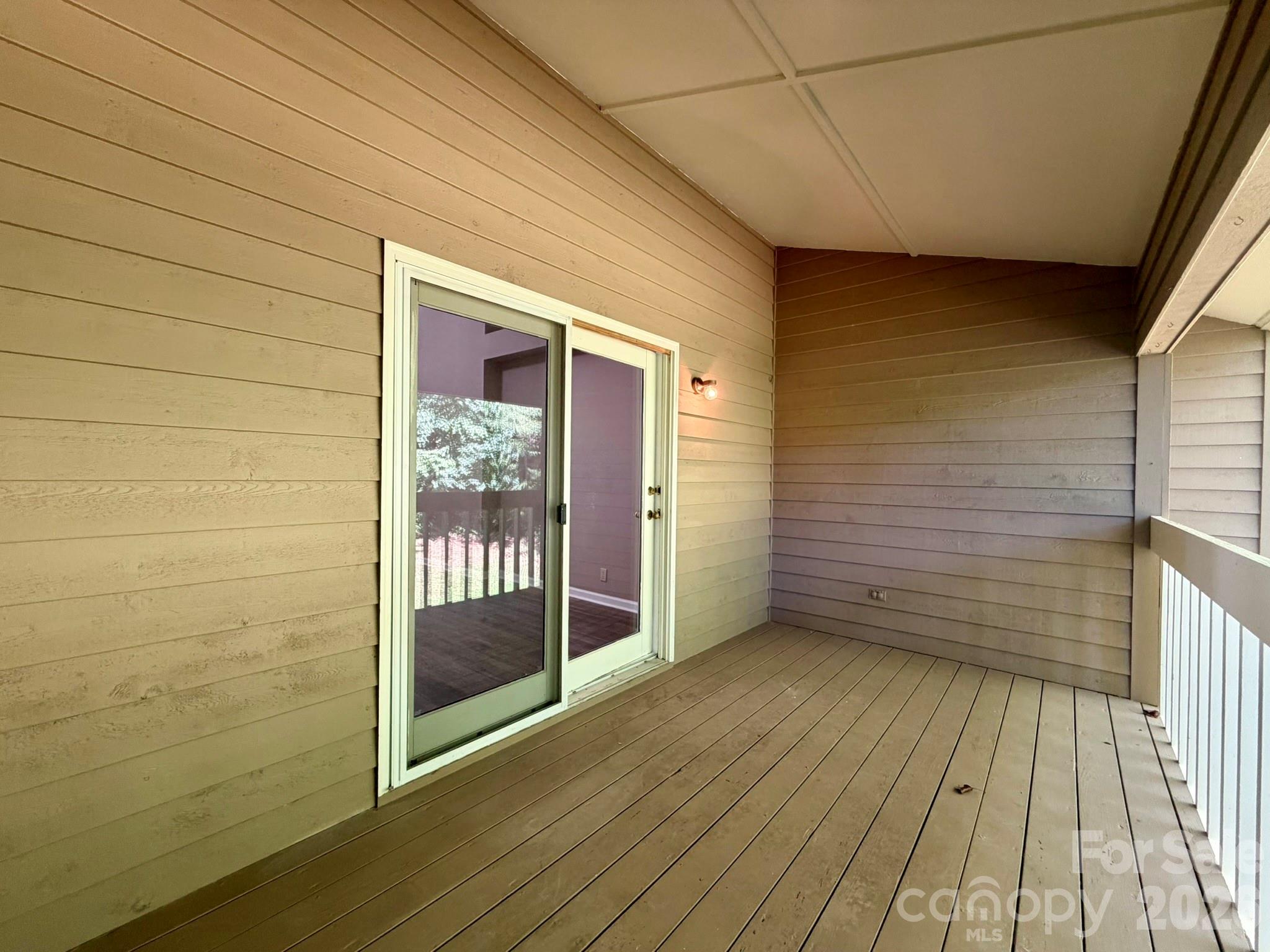Condominium at 22 Willow Tree Run, Asheville, photo 29 of 45