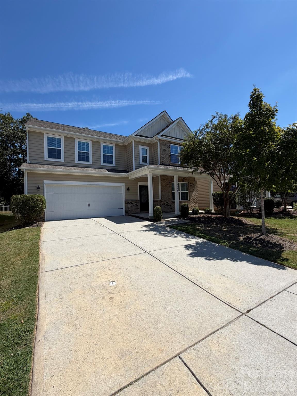 Single Family Residence at 2679 Southern Trace Drive, Waxhaw, photo 2 of 29