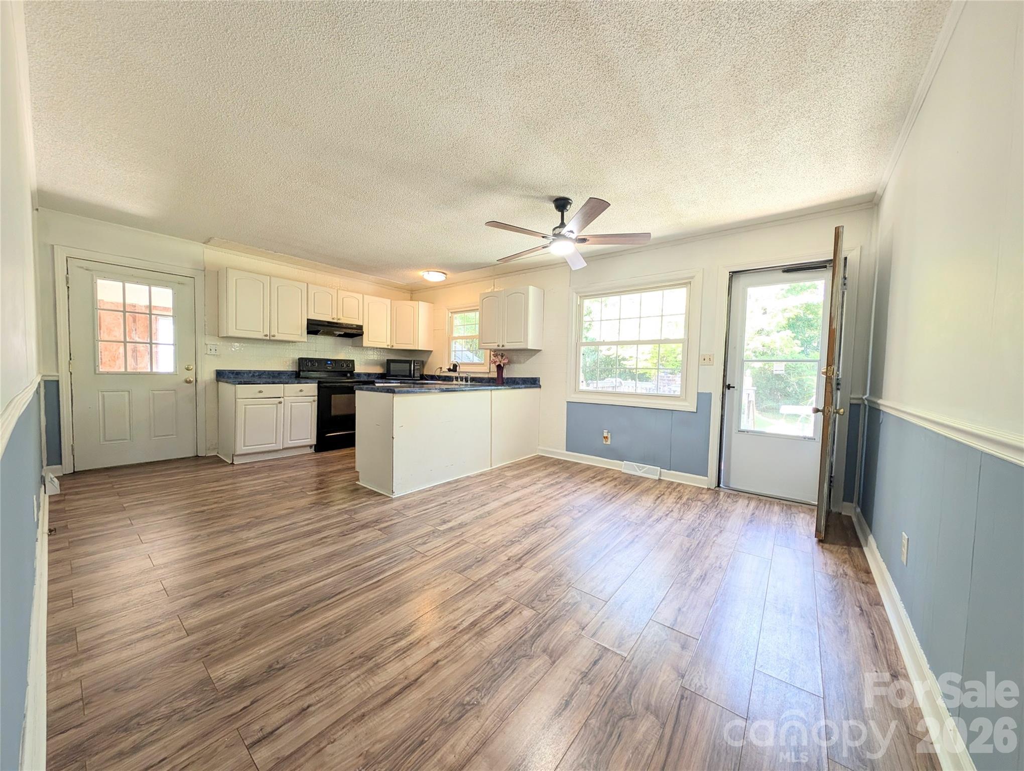 Single Family Residence at 164 Blackmon Circle, Kershaw, photo 3 of 35