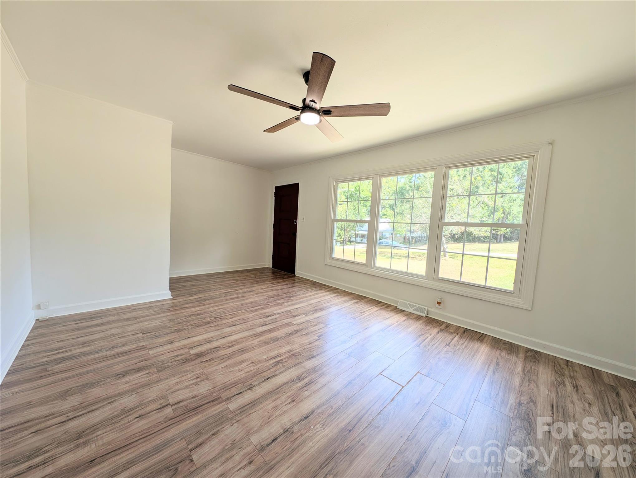 Single Family Residence at 164 Blackmon Circle, Kershaw, photo 8 of 35