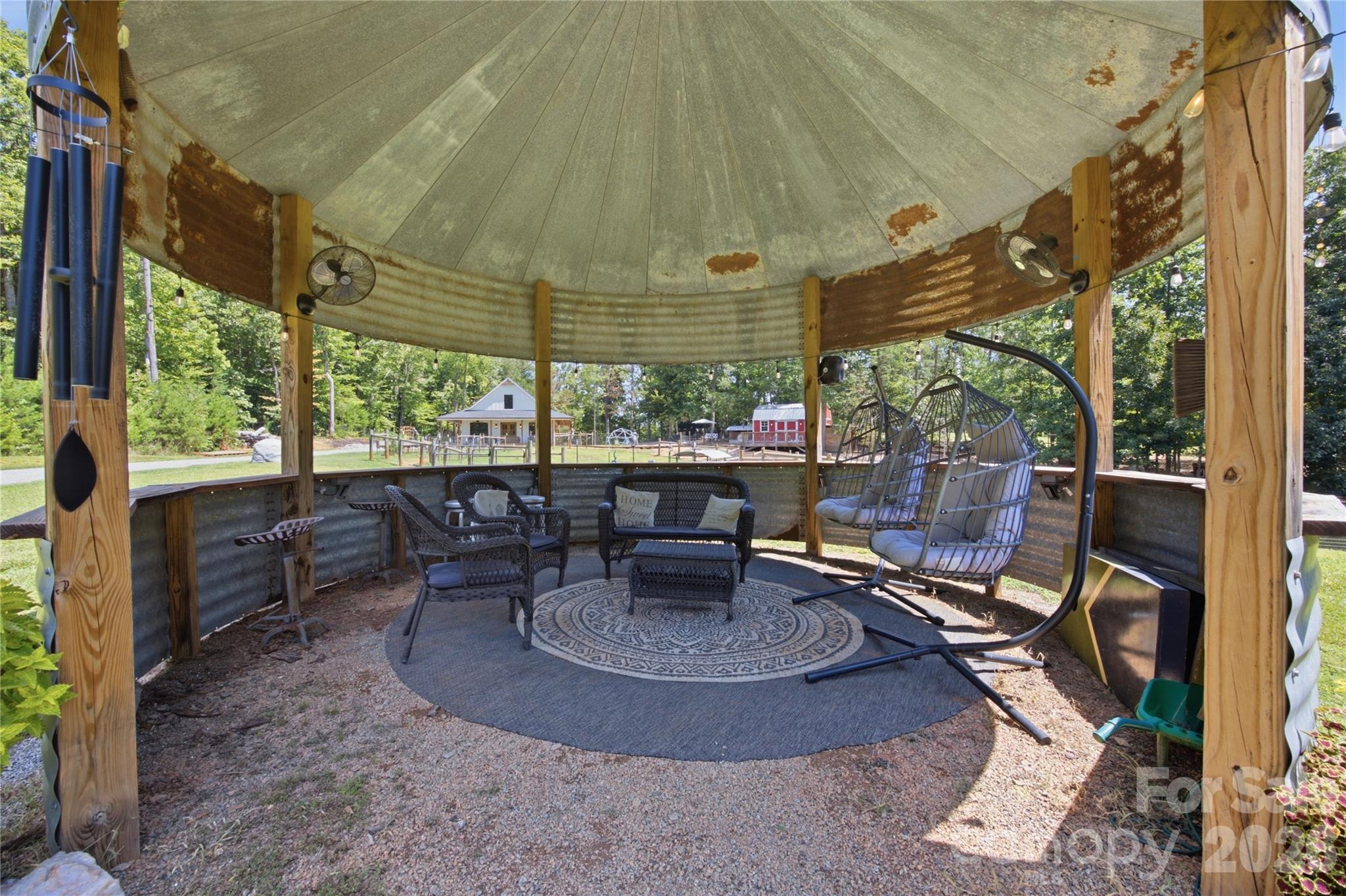 Perfect for Gathering - lighting and surrond sound - 5663 Mundy Road, Denver