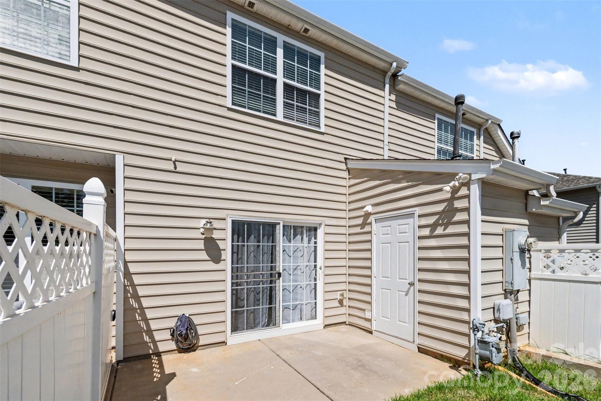 Townhouse at 8033 Willow Branch Drive, Waxhaw, photo 17 of 25