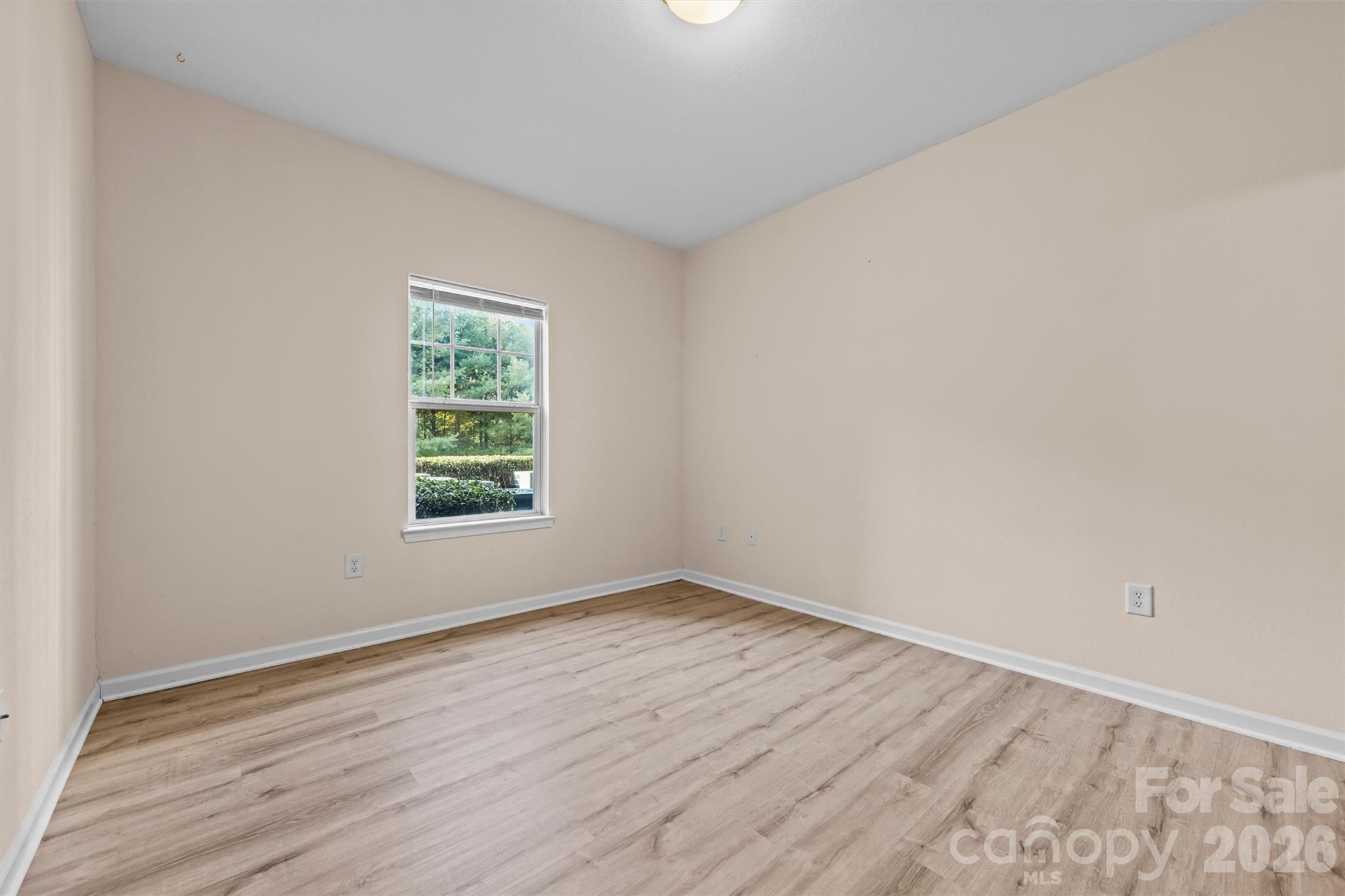 Condominium at 100 Vista Lake Drive, Candler, photo 16 of 33