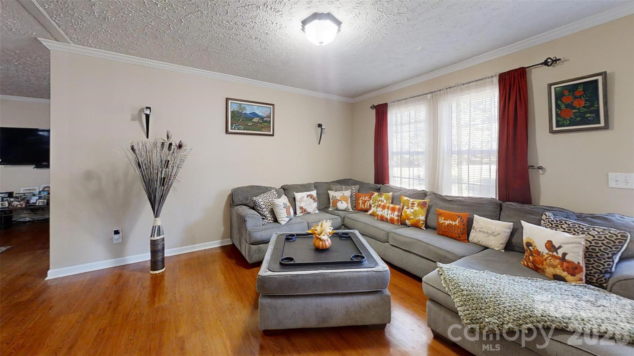Single Family Residence at 109 Grand Acres Lane, Maiden, photo 3 of 22
