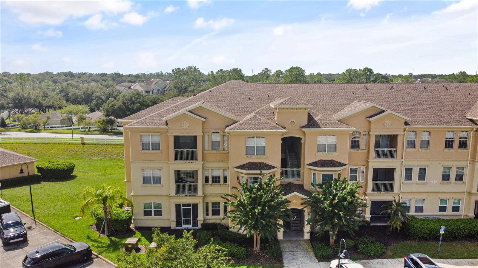 Condominium at 102 TERRACE RIDGE CIR #102, DAVENPORT, photo 24 of 43