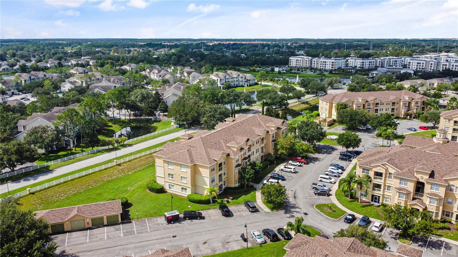 Condominium at 102 TERRACE RIDGE CIR #102, DAVENPORT, photo 26 of 43