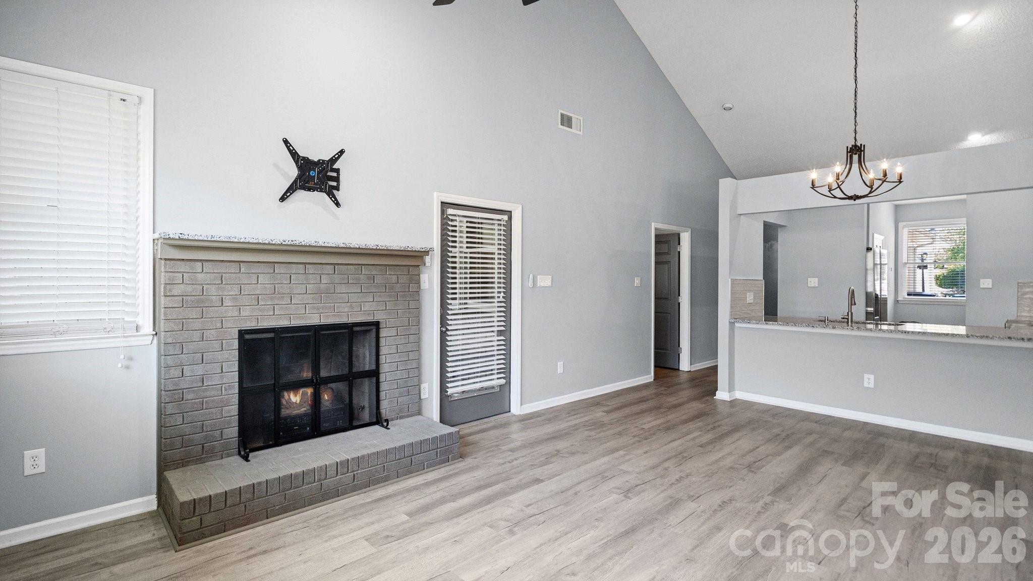 Open floor plan - 19942 Oak Leaf Circle, Cornelius