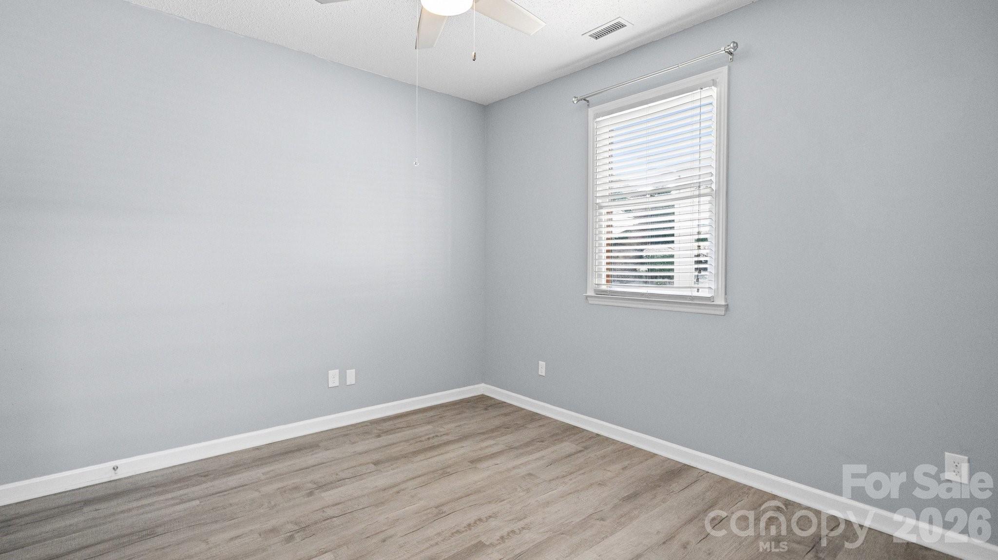 Townhouse at 19942 Oak Leaf Circle, Cornelius, photo 13 of 24