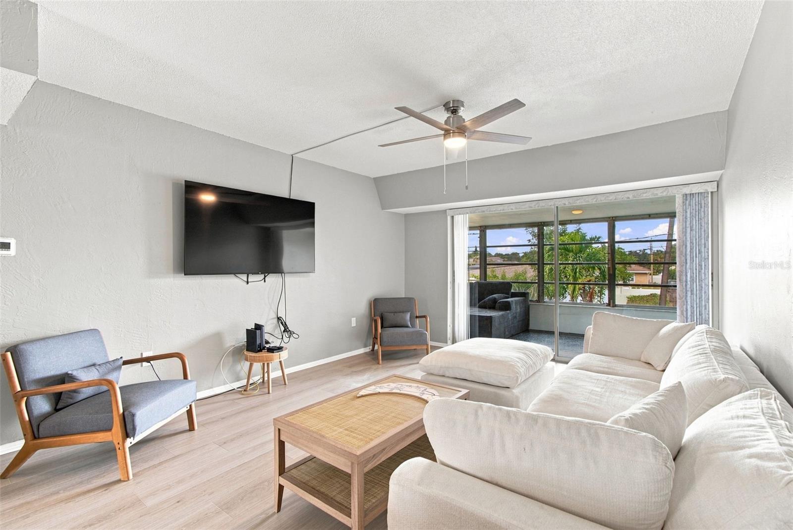 Condominium at 9945 47TH AVE N #205, ST PETERSBURG, photo 12 of 54