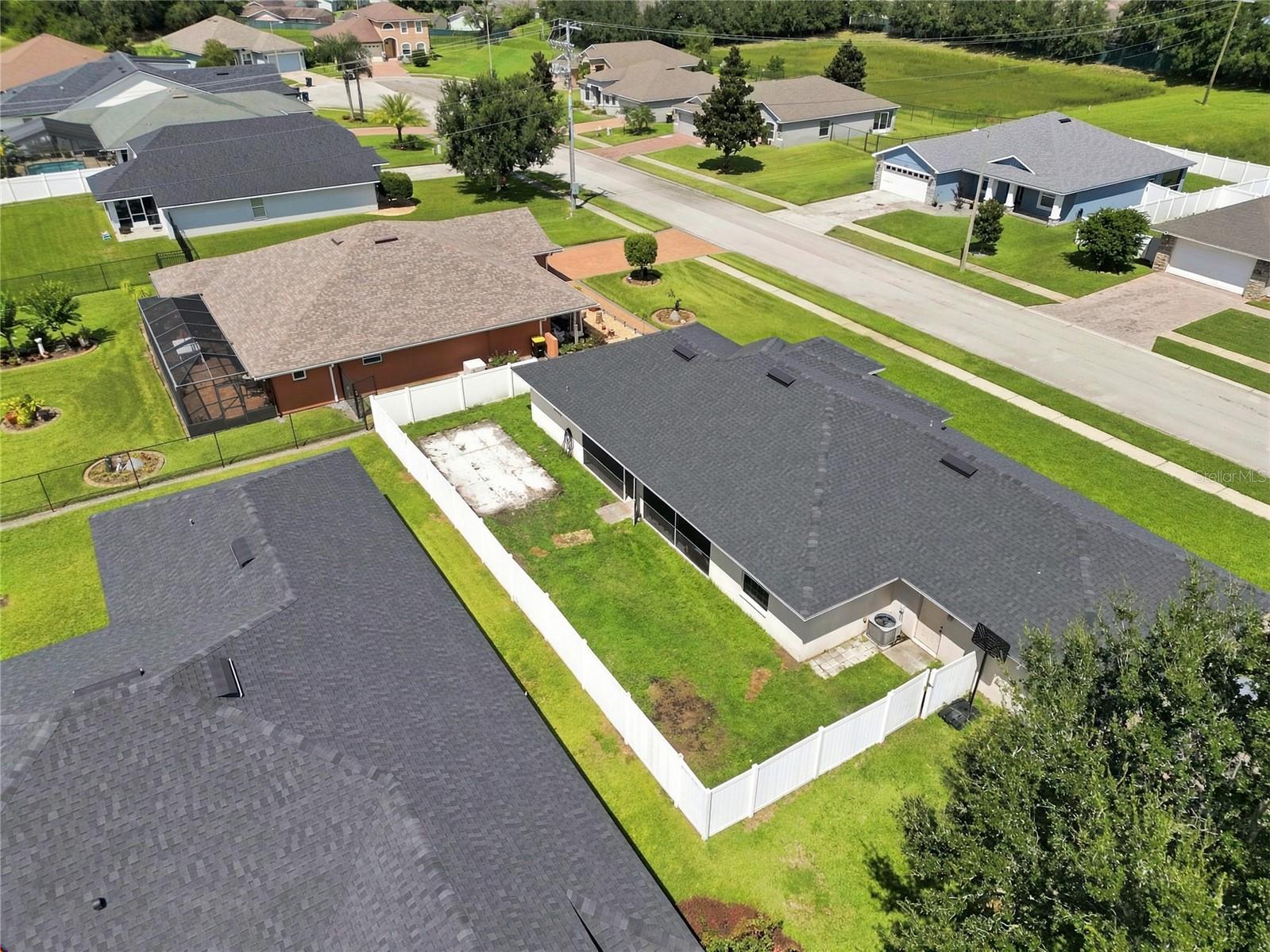 Single Family Residence at 304 BENTLEY OAKS BLVD, AUBURNDALE, photo 61 of 63