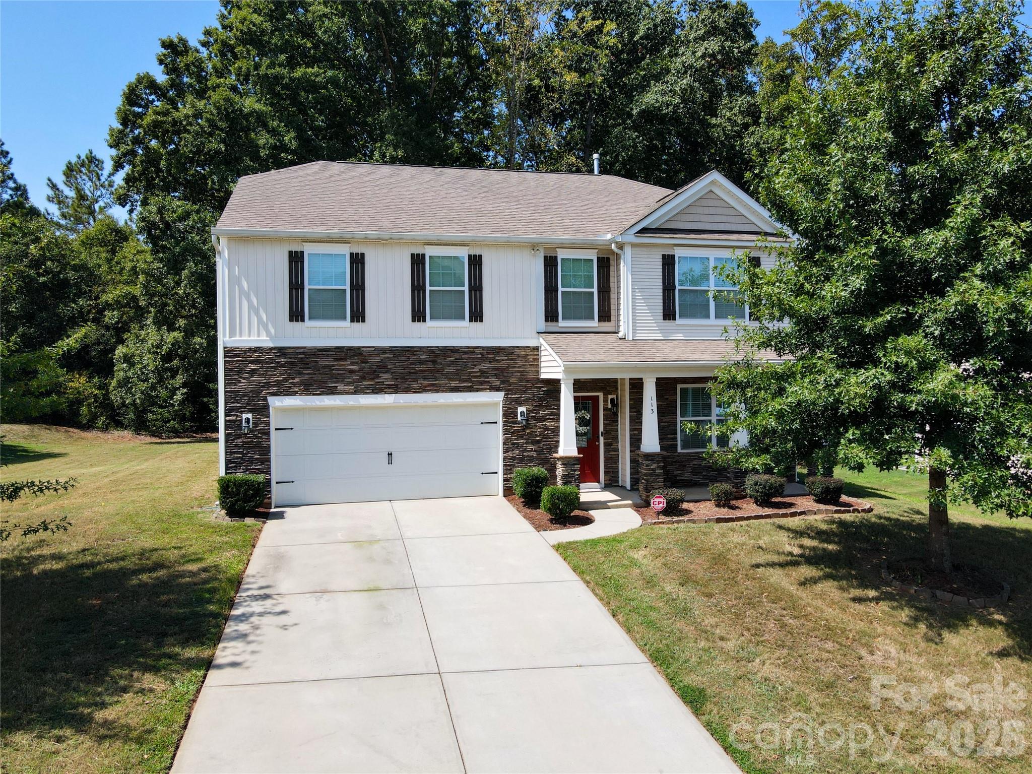 Single Family Residence at 113 Meadow Stream Drive, Mount Holly, photo 3 of 48