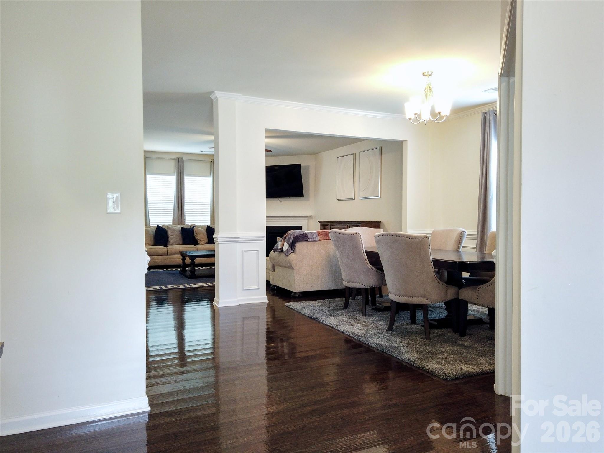 Single Family Residence at 113 Meadow Stream Drive, Mount Holly, photo 6 of 48