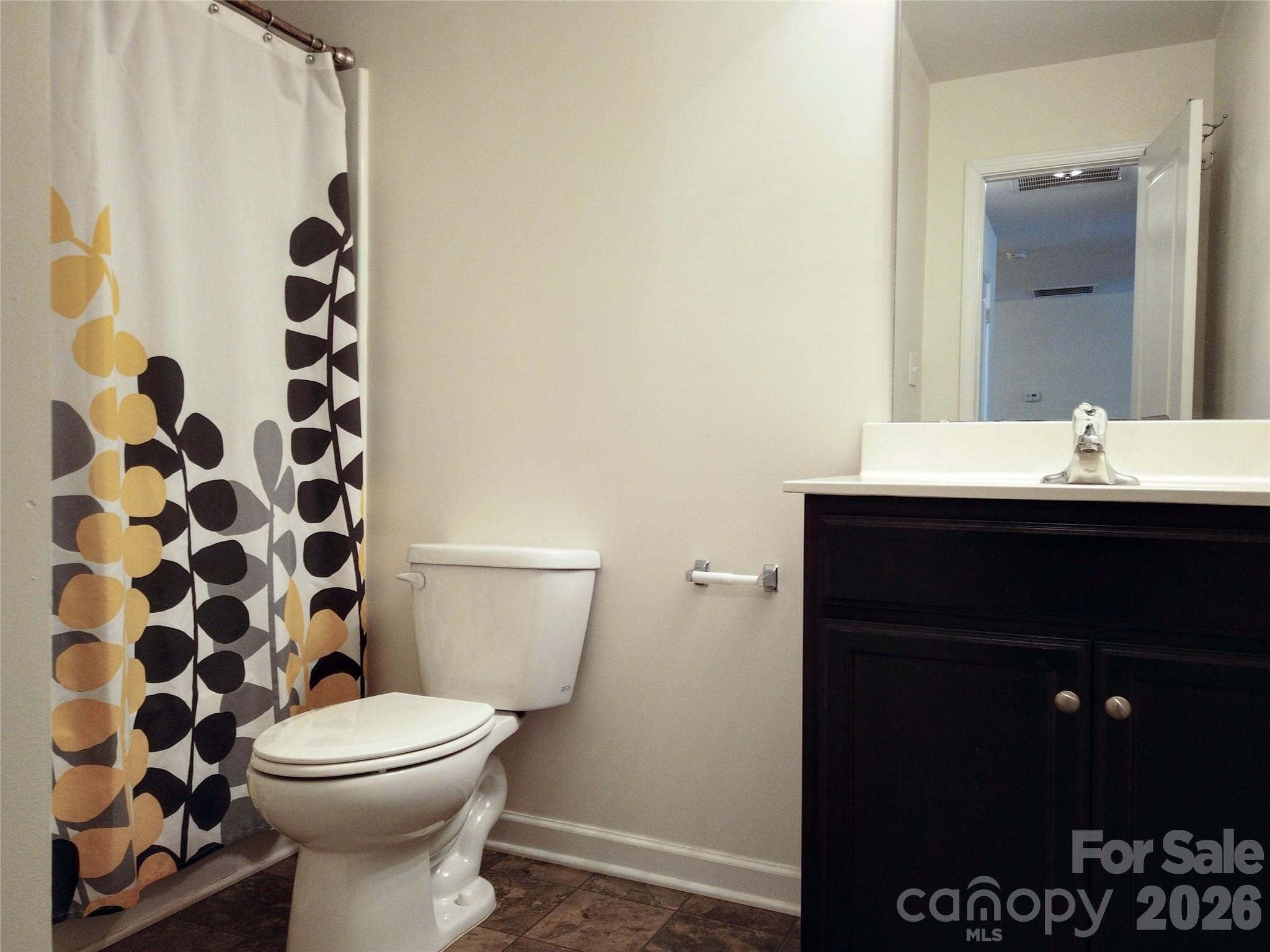 Single Family Residence at 113 Meadow Stream Drive, Mount Holly, photo 37 of 48