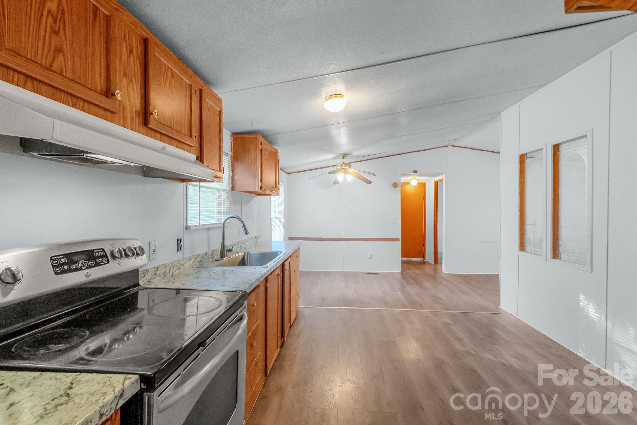 Single Family Residence at 185 Coot Sistare Road, Lancaster, photo 12 of 40