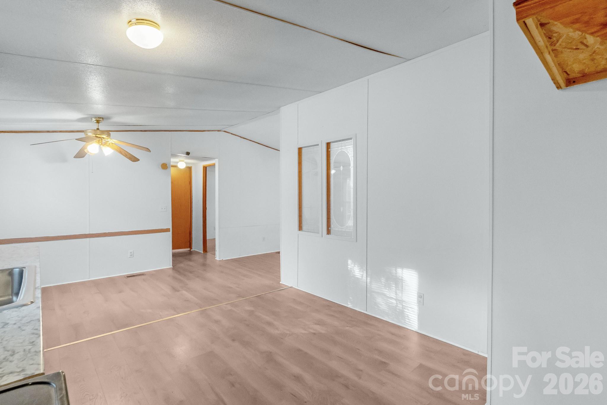 Single Family Residence at 185 Coot Sistare Road, Lancaster, photo 17 of 40