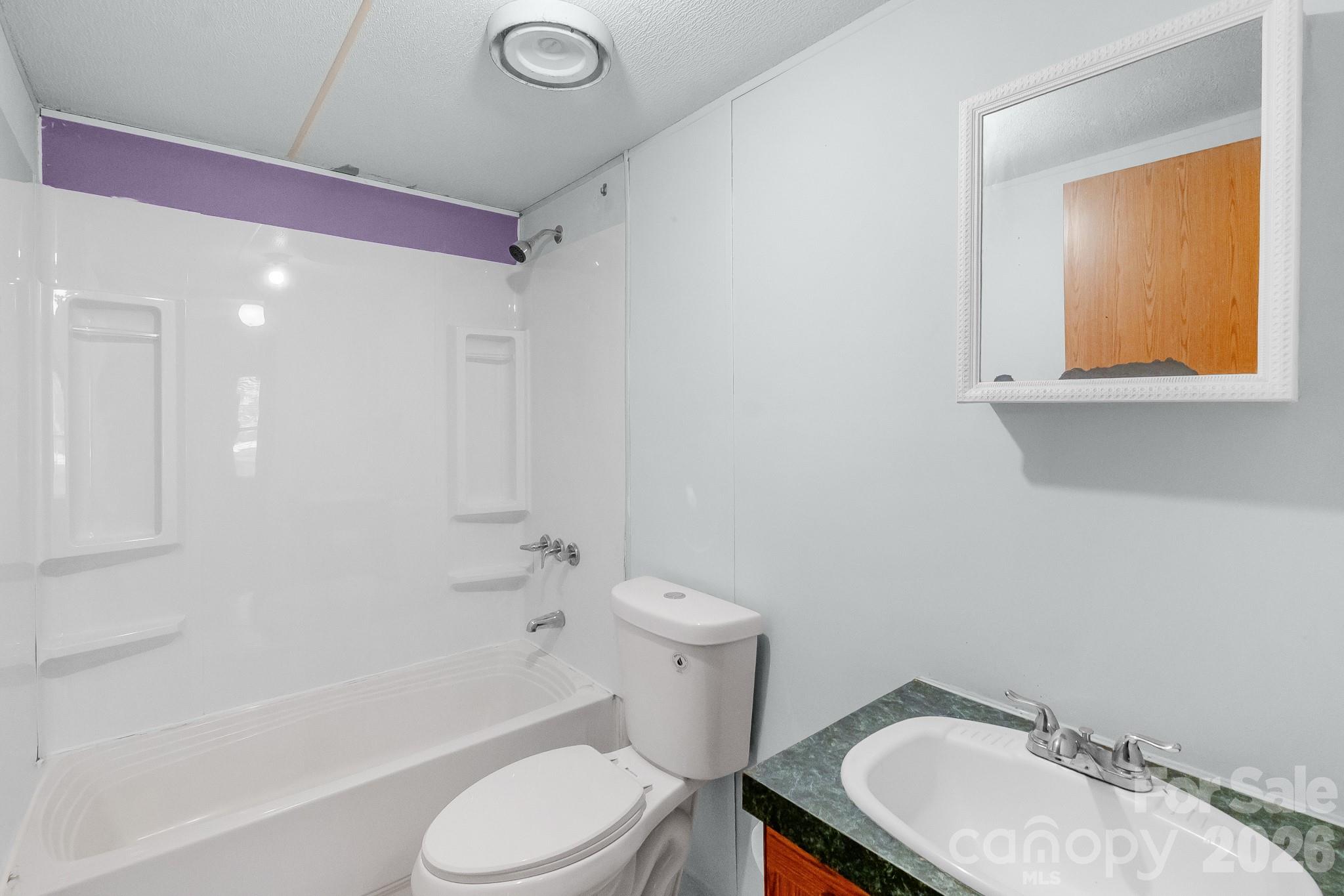 Single Family Residence at 185 Coot Sistare Road, Lancaster, photo 19 of 40