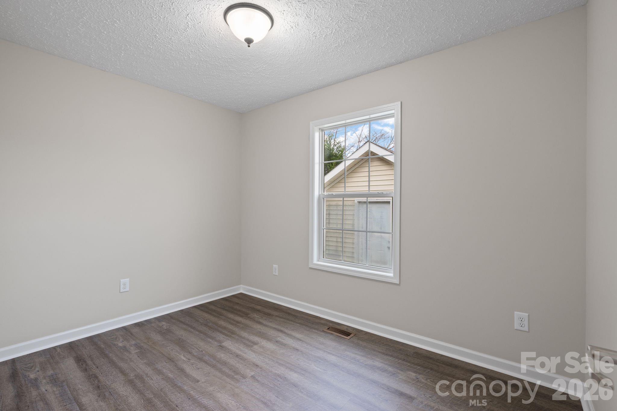 Single Family Residence at 78 W Newberry Drive, Fletcher, photo 16 of 27
