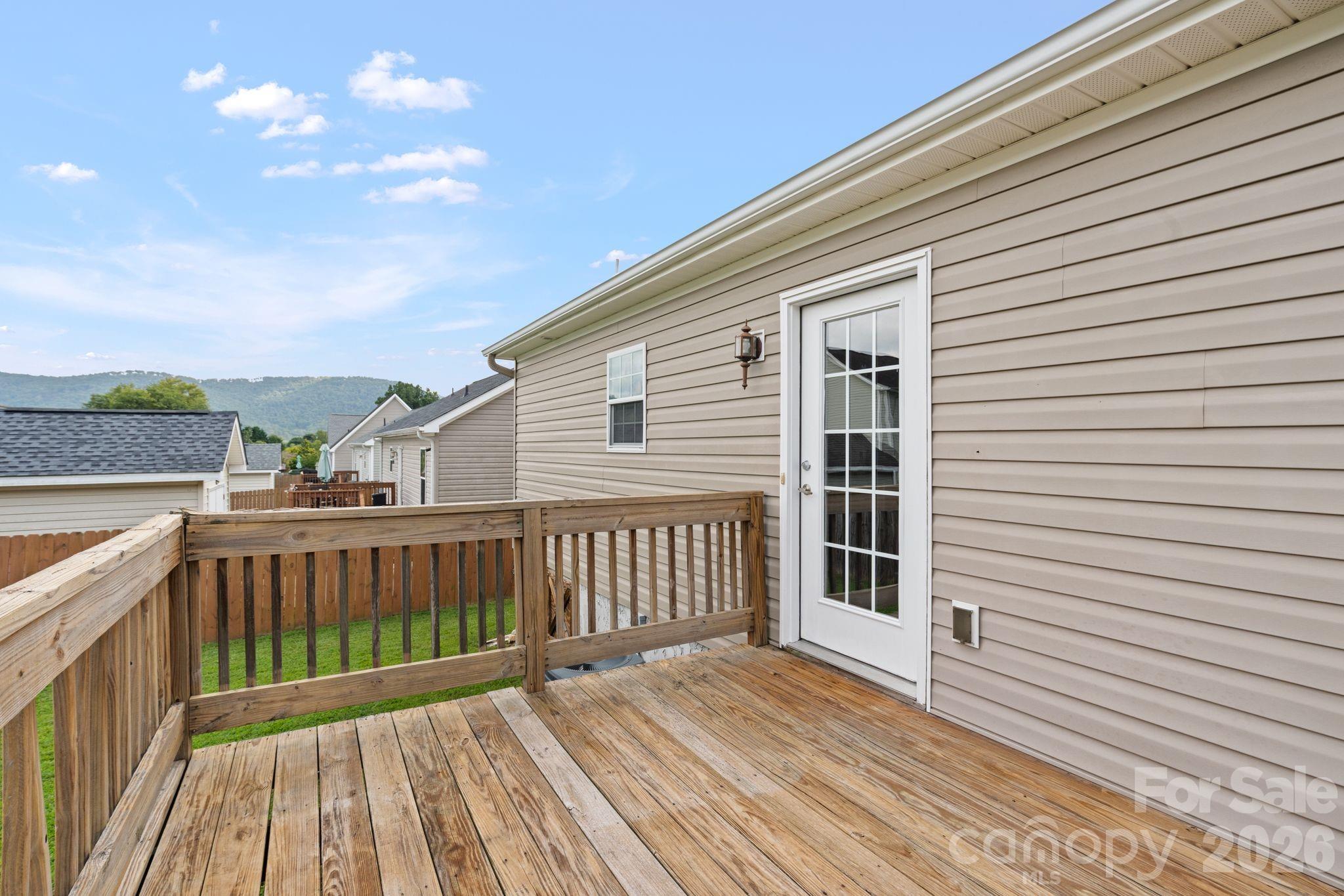 Single Family Residence at 78 W Newberry Drive, Fletcher, photo 18 of 27