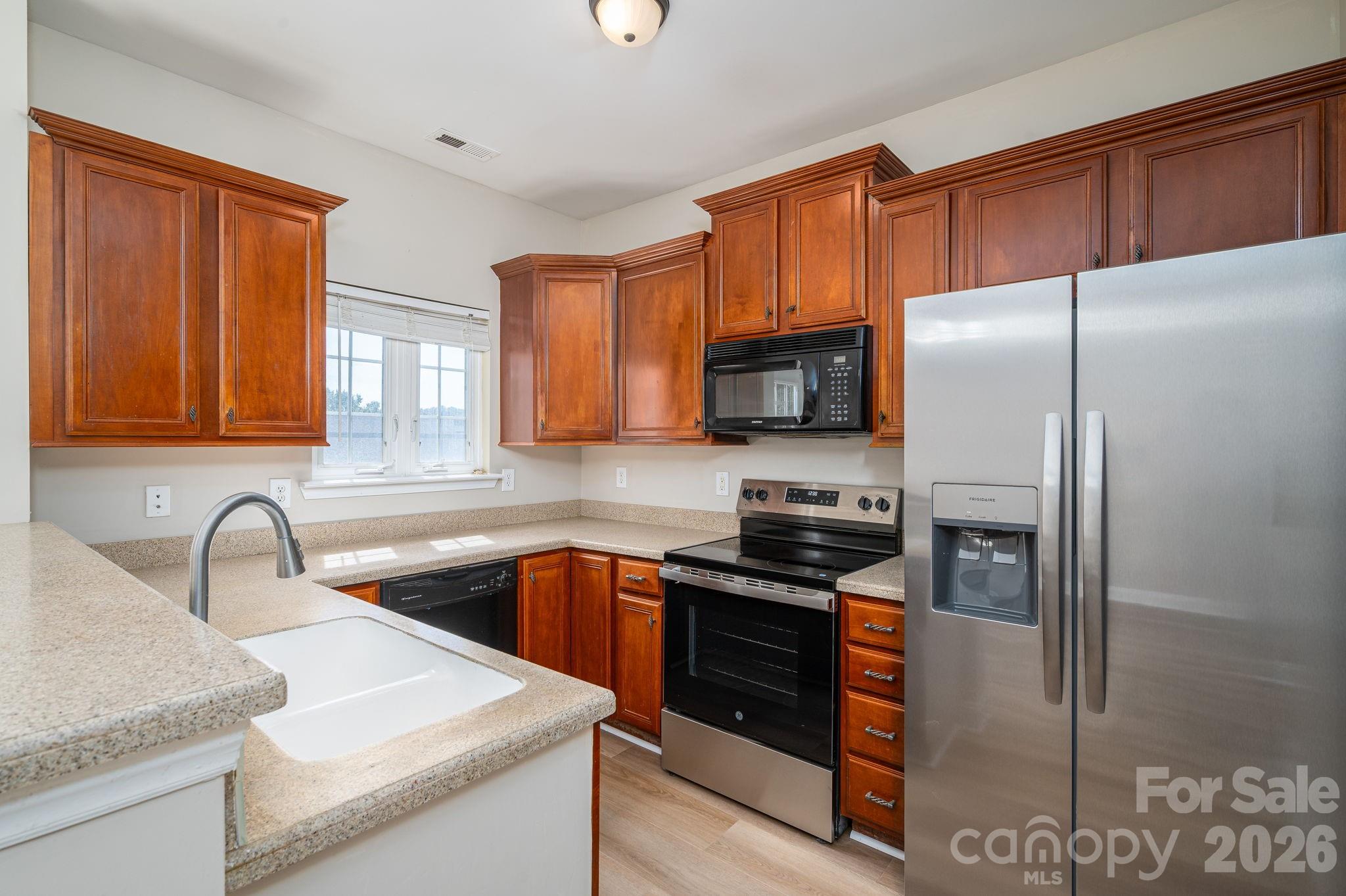 Townhouse at 233 Southgate Lane, Mount Holly, photo 8 of 43