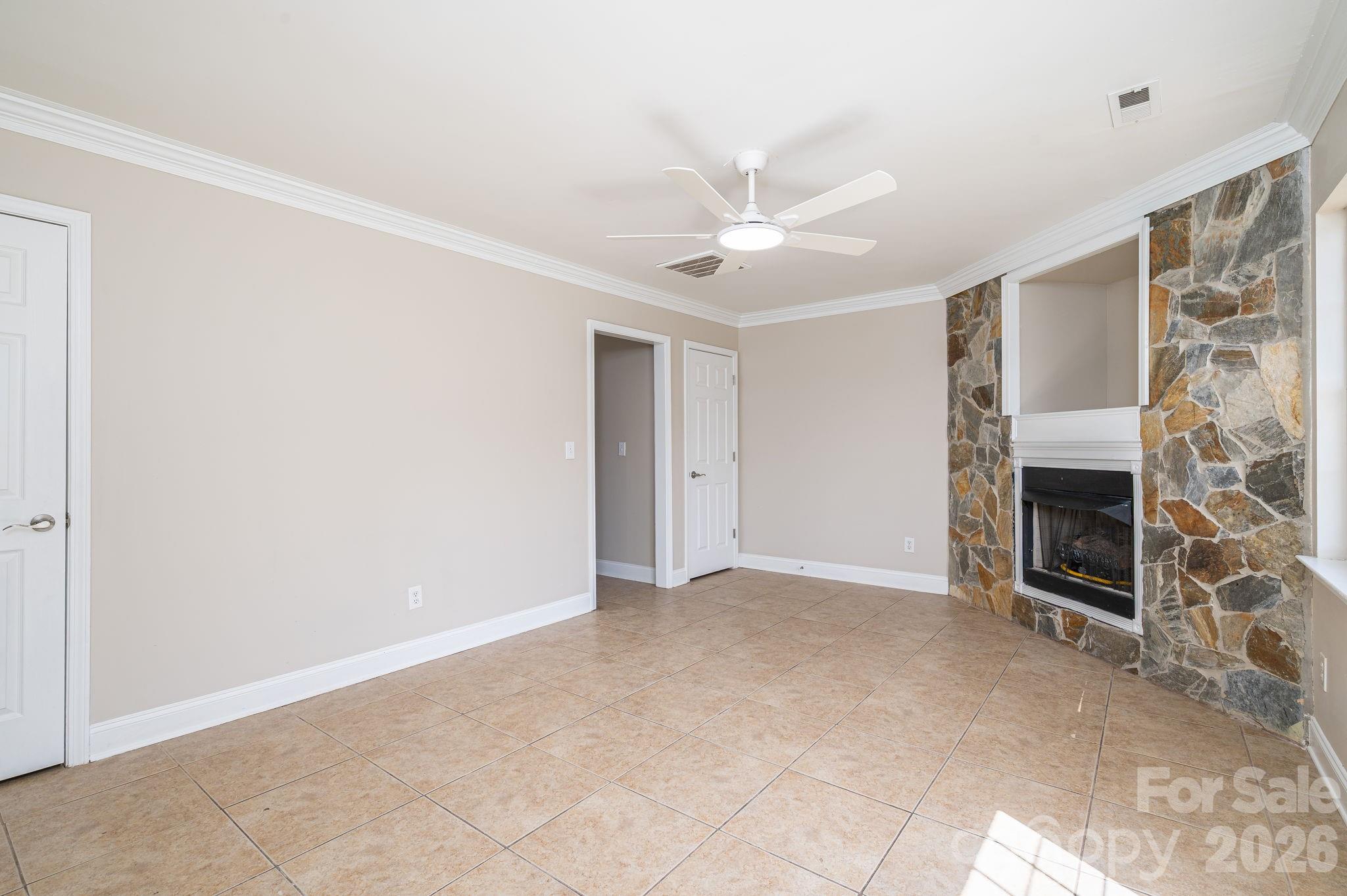 Townhouse at 233 Southgate Lane, Mount Holly, photo 26 of 43