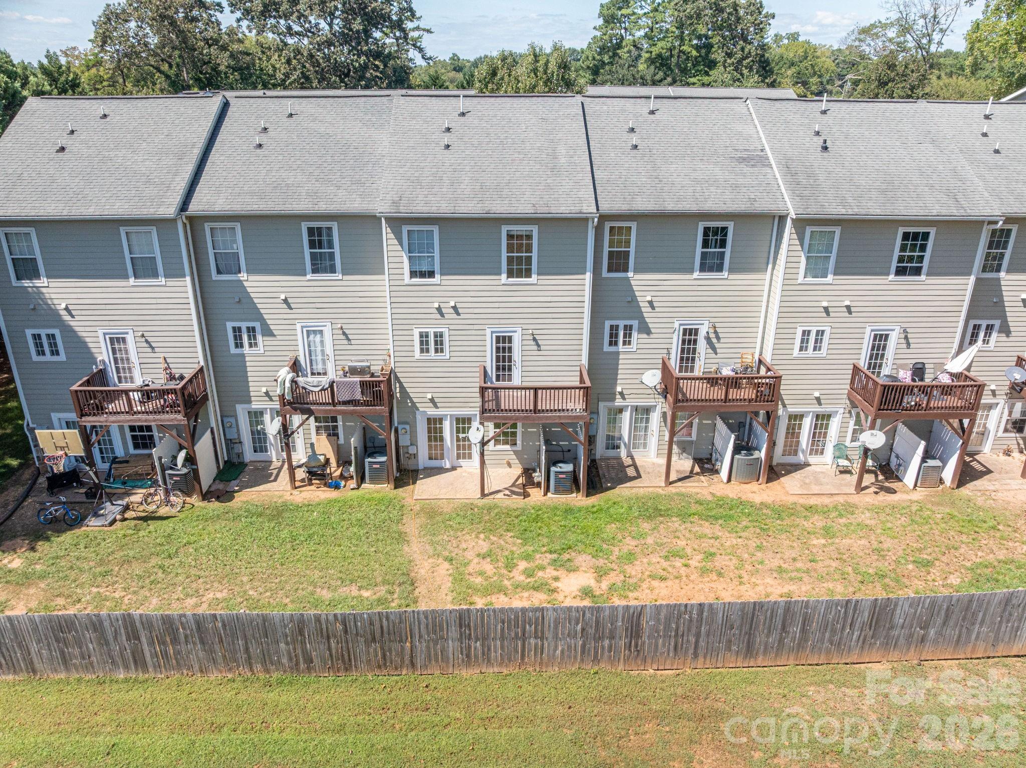 Townhouse at 233 Southgate Lane, Mount Holly, photo 34 of 43