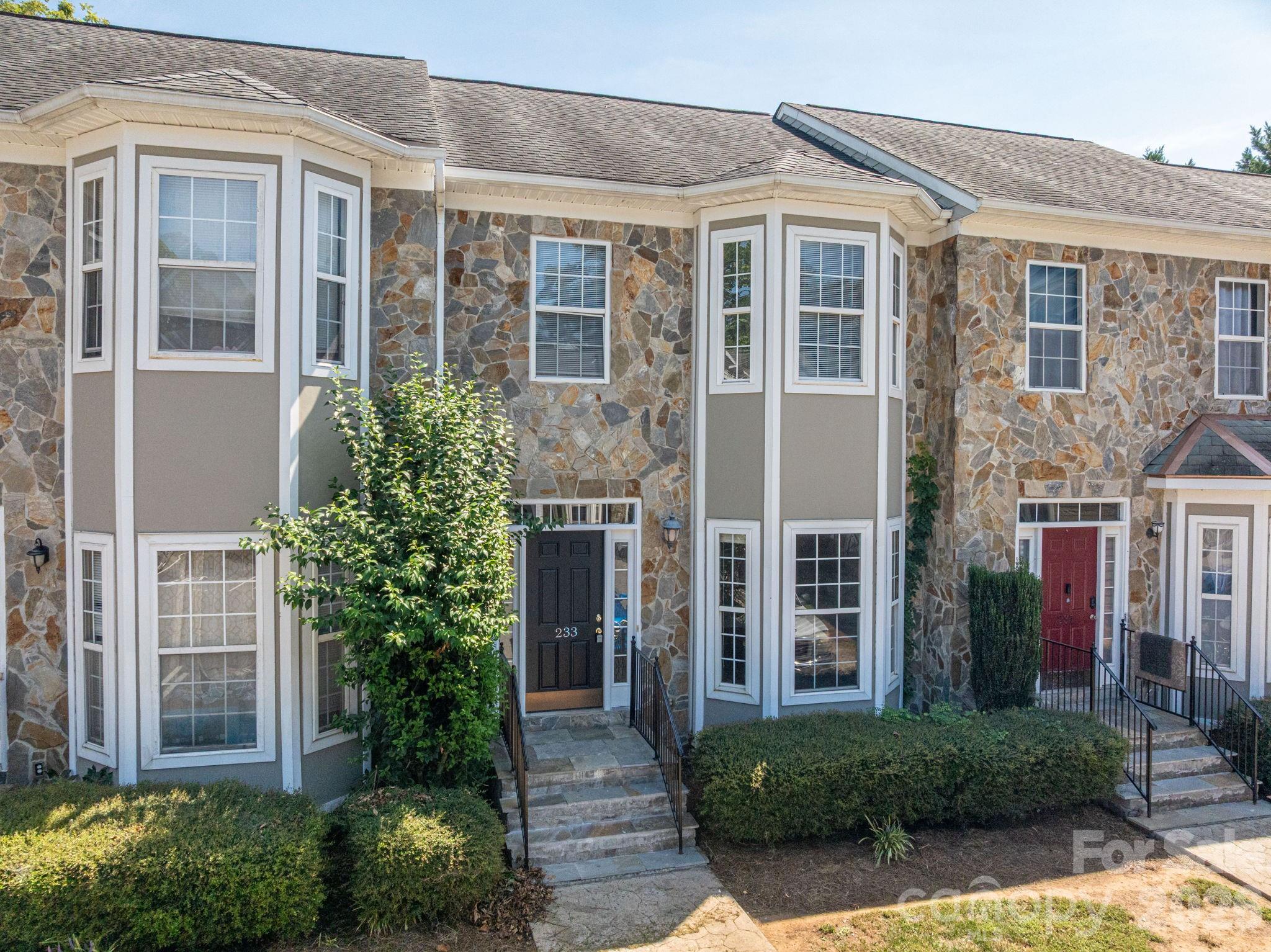 Townhouse at 233 Southgate Lane, Mount Holly, photo 37 of 43