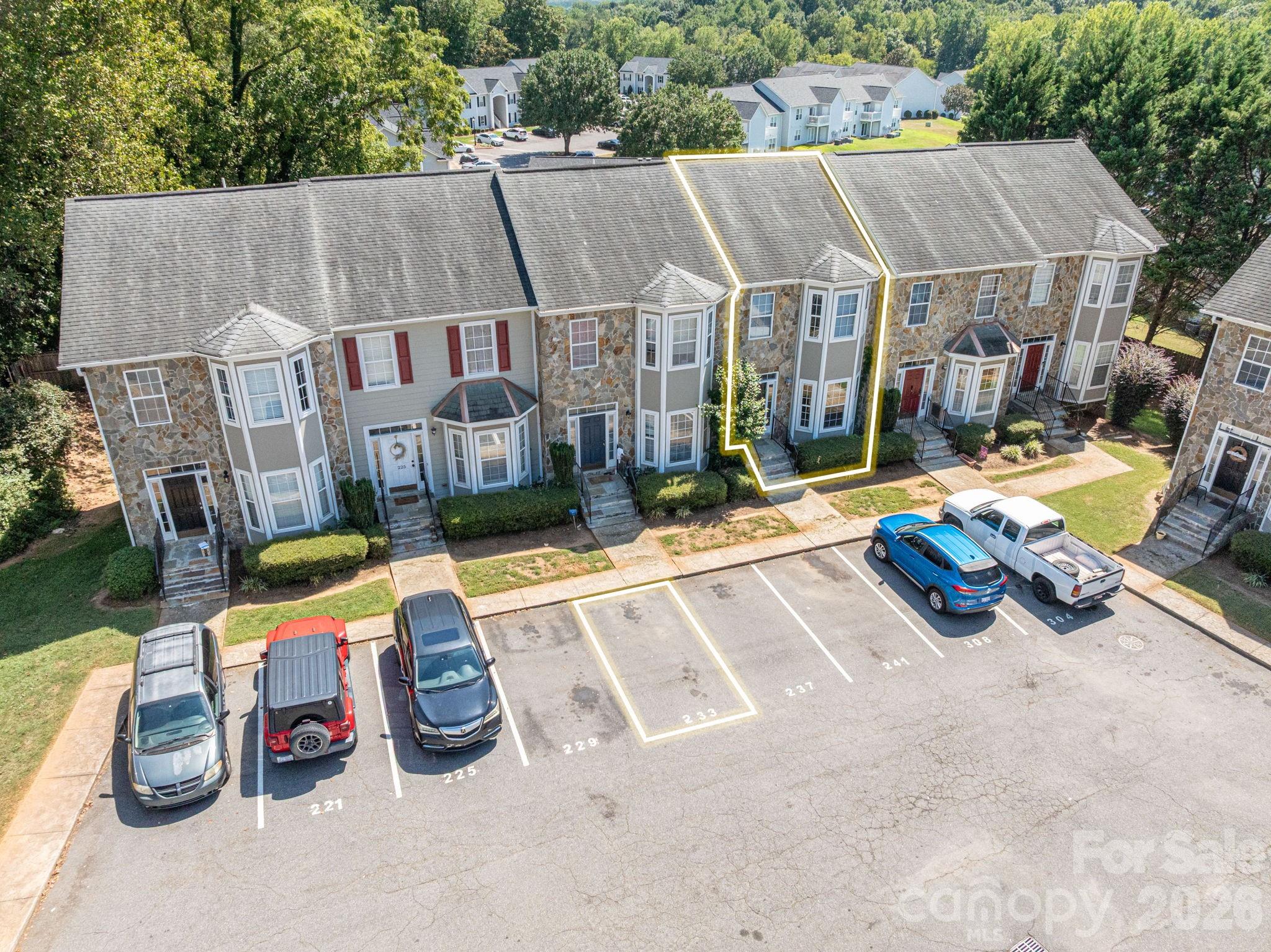 Townhouse at 233 Southgate Lane, Mount Holly, photo 38 of 43