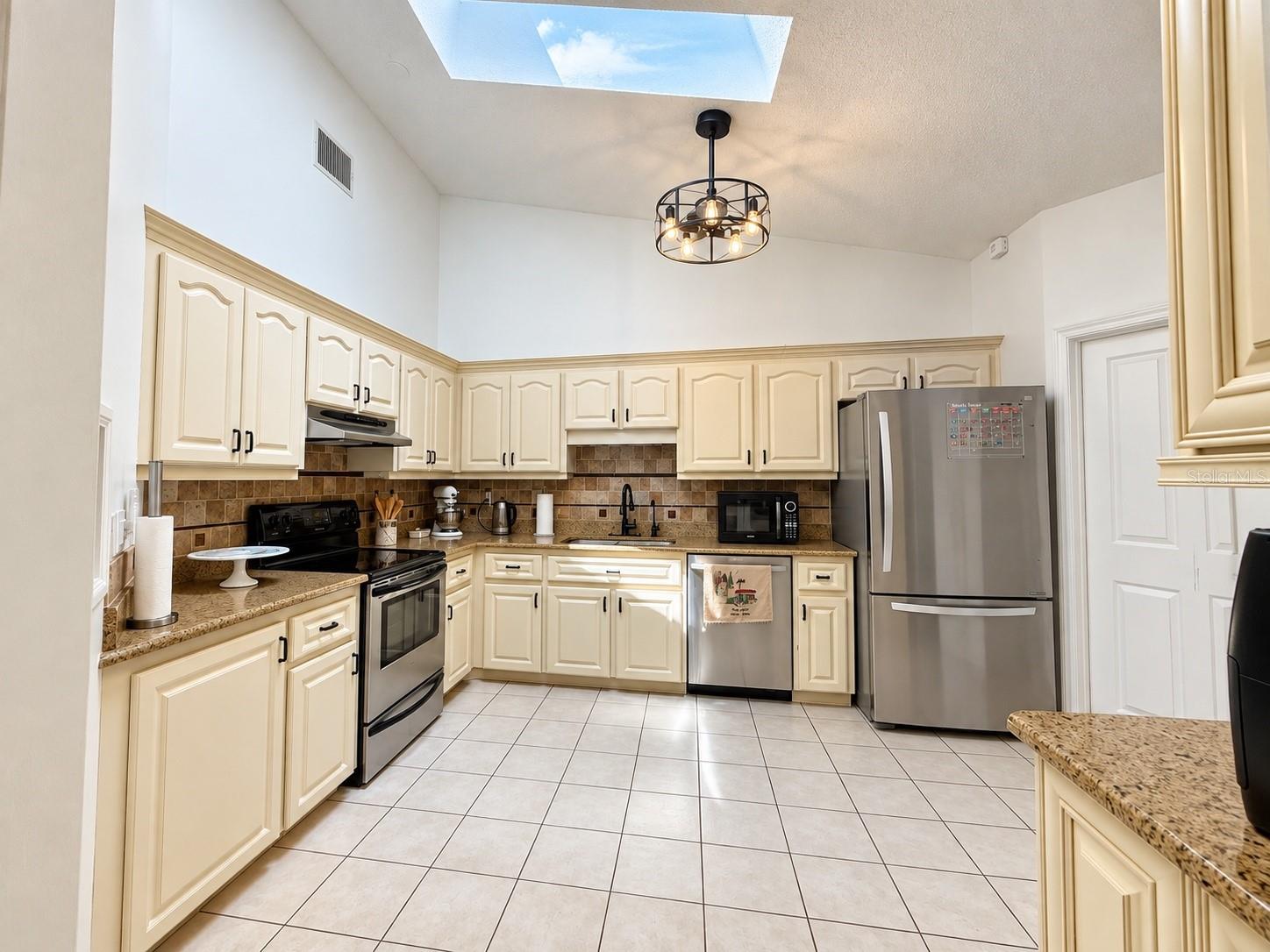 Single Family Residence at 77 CIMMARON DR, PALM COAST, photo 2 of 28