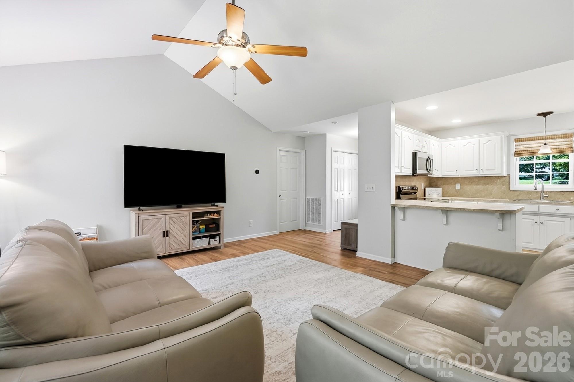 Single Family Residence at 6530 Fly A Way Drive, Denver, photo 11 of 37